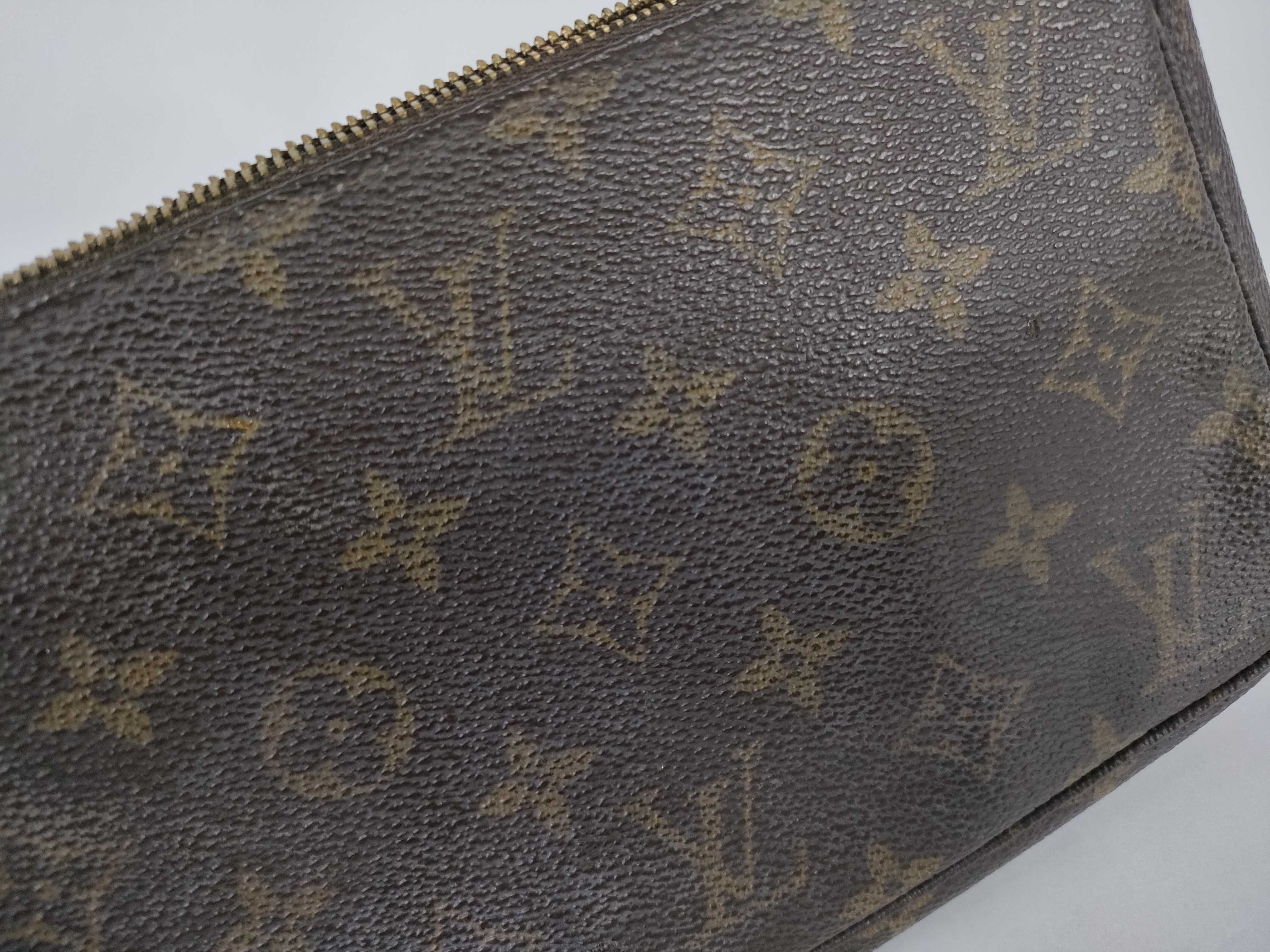 Monogram Accessoires Pouch — view 13