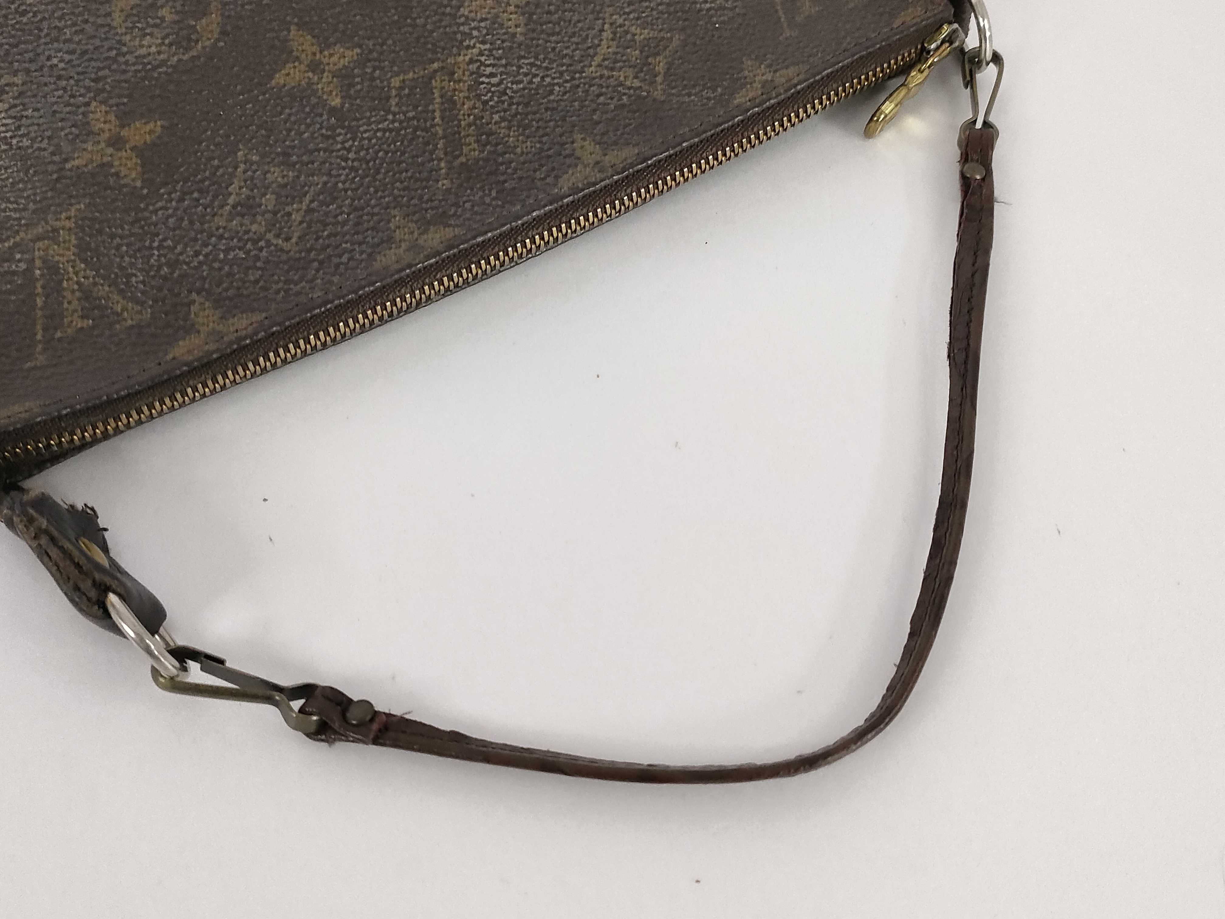 Monogram Accessoires Pouch — view 3