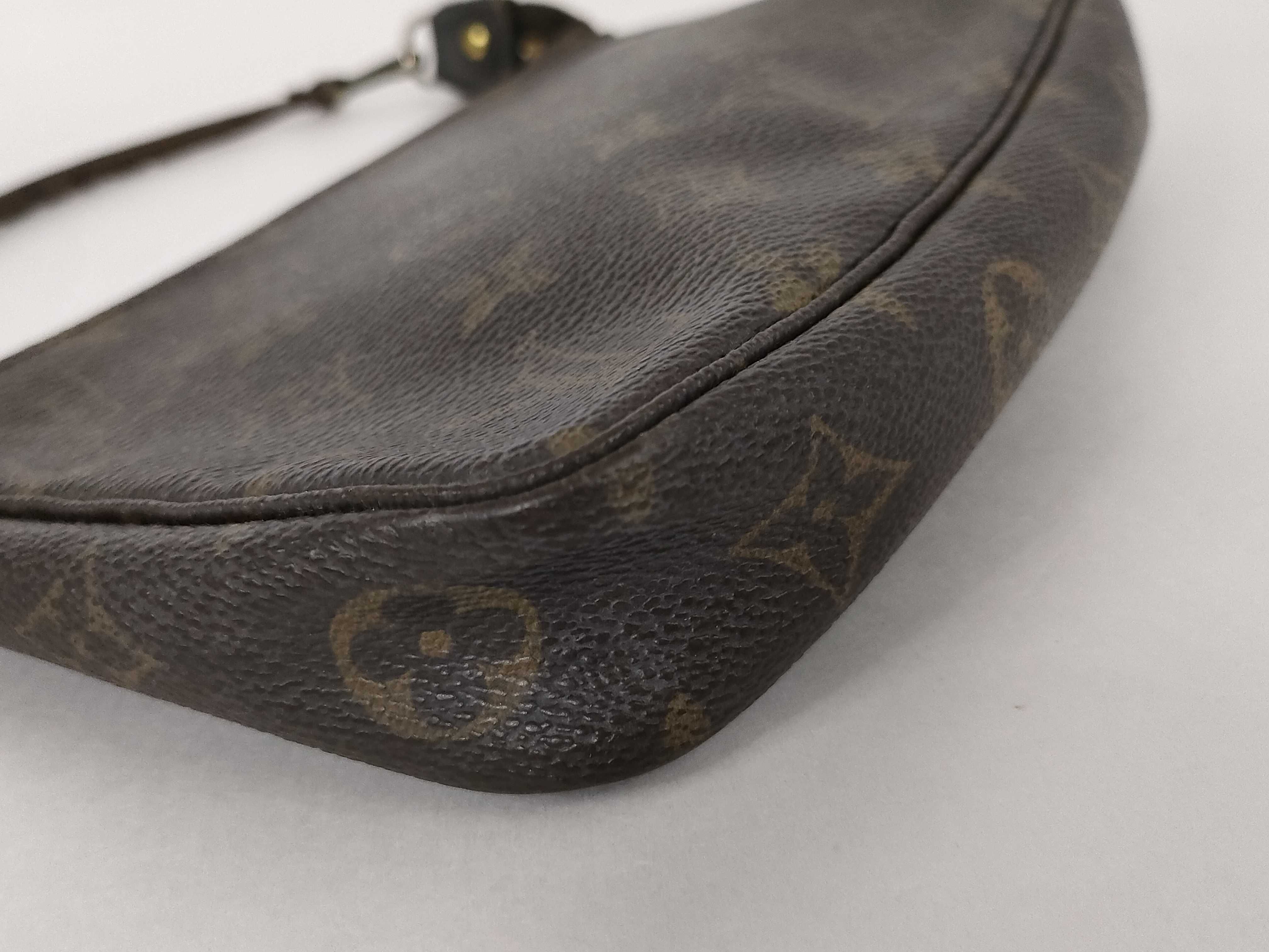 Monogram Accessoires Pouch — view 6