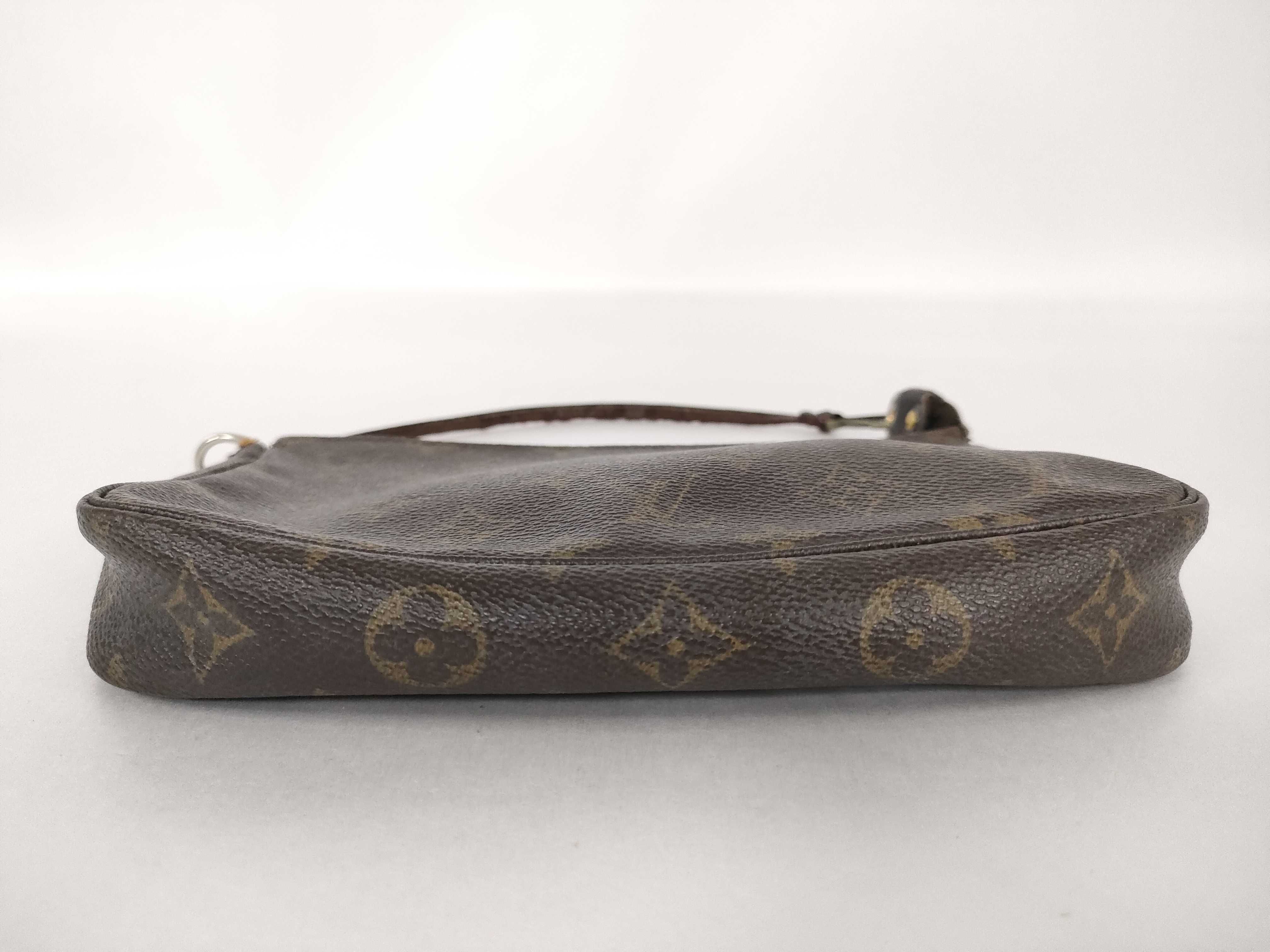 Monogram Accessoires Pouch — view 7