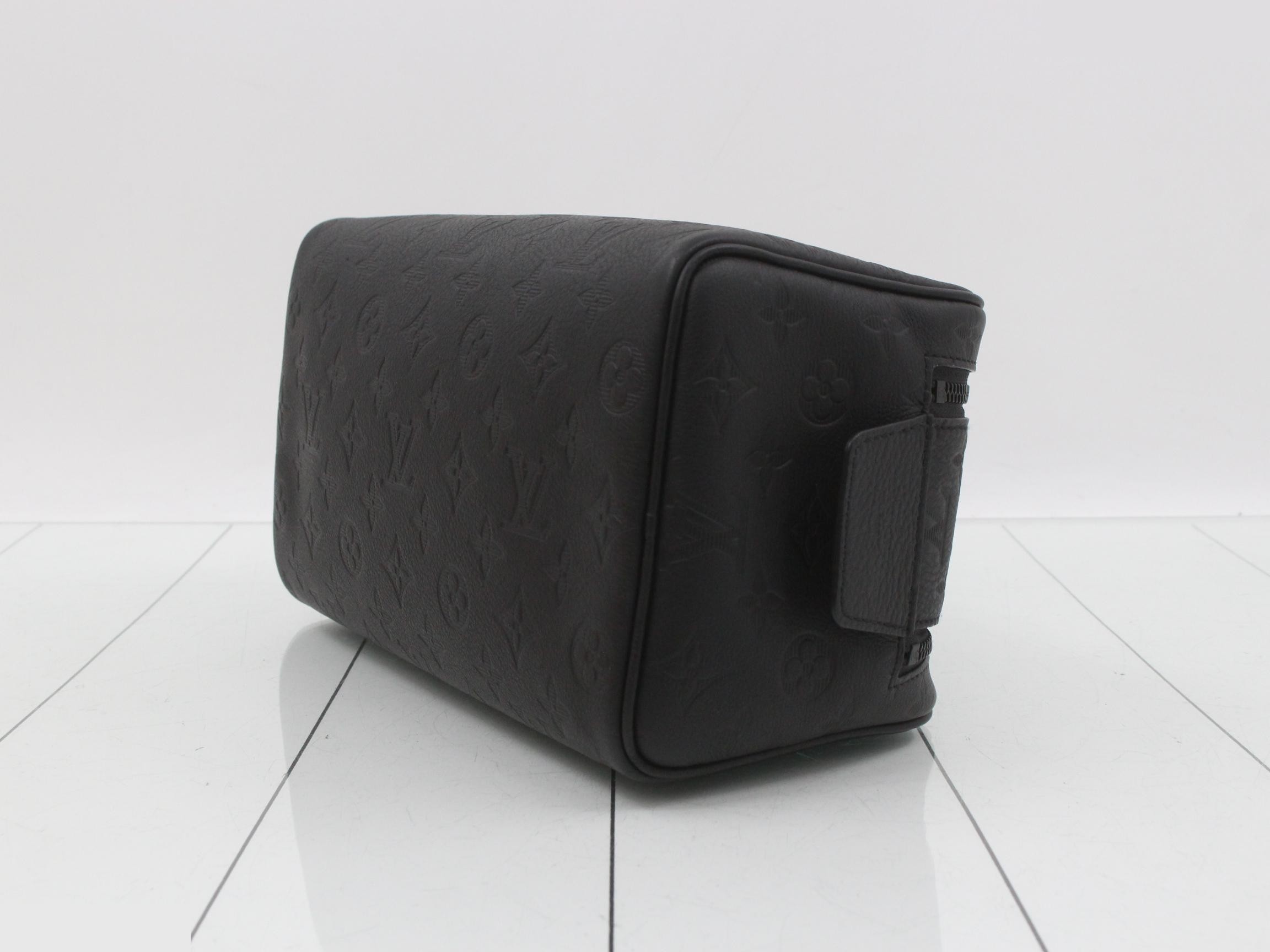 Dopp Kit - List Price ¥213,400 - Unused - Black — view 6
