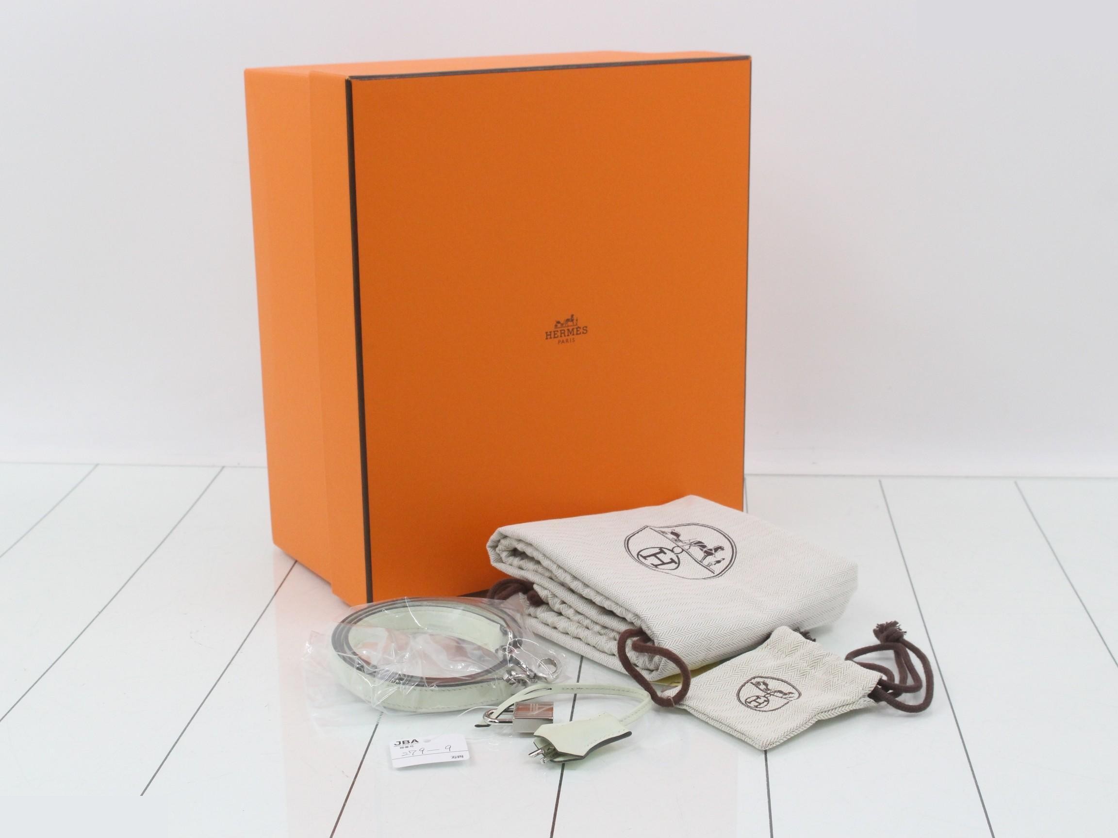 Kelly 25, inside stitching, Veau Swift leather, mint green, silver hardware, B stamp. — view 8