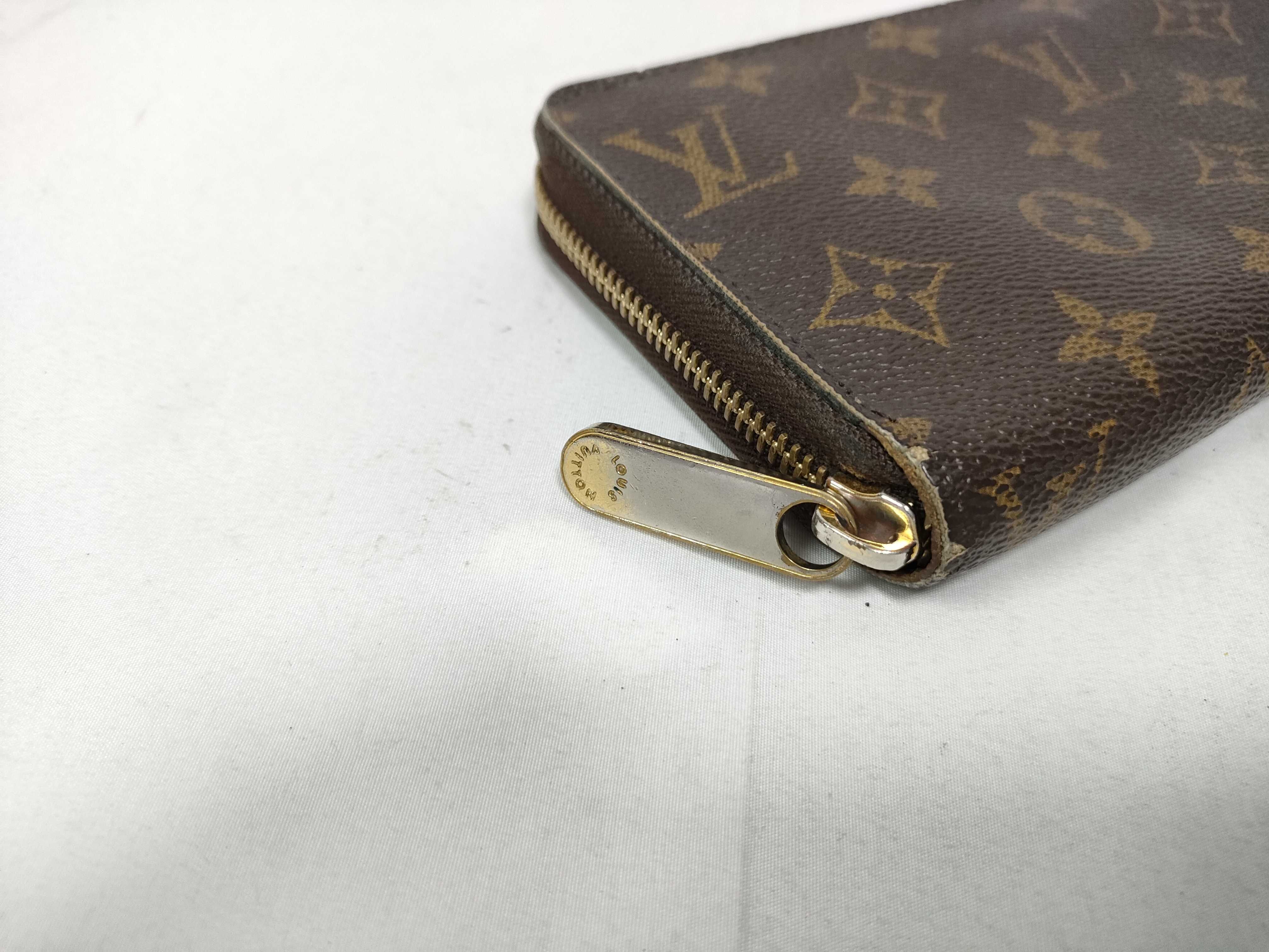 Monogram Louis Vuitton Zippy Wallet — view 6