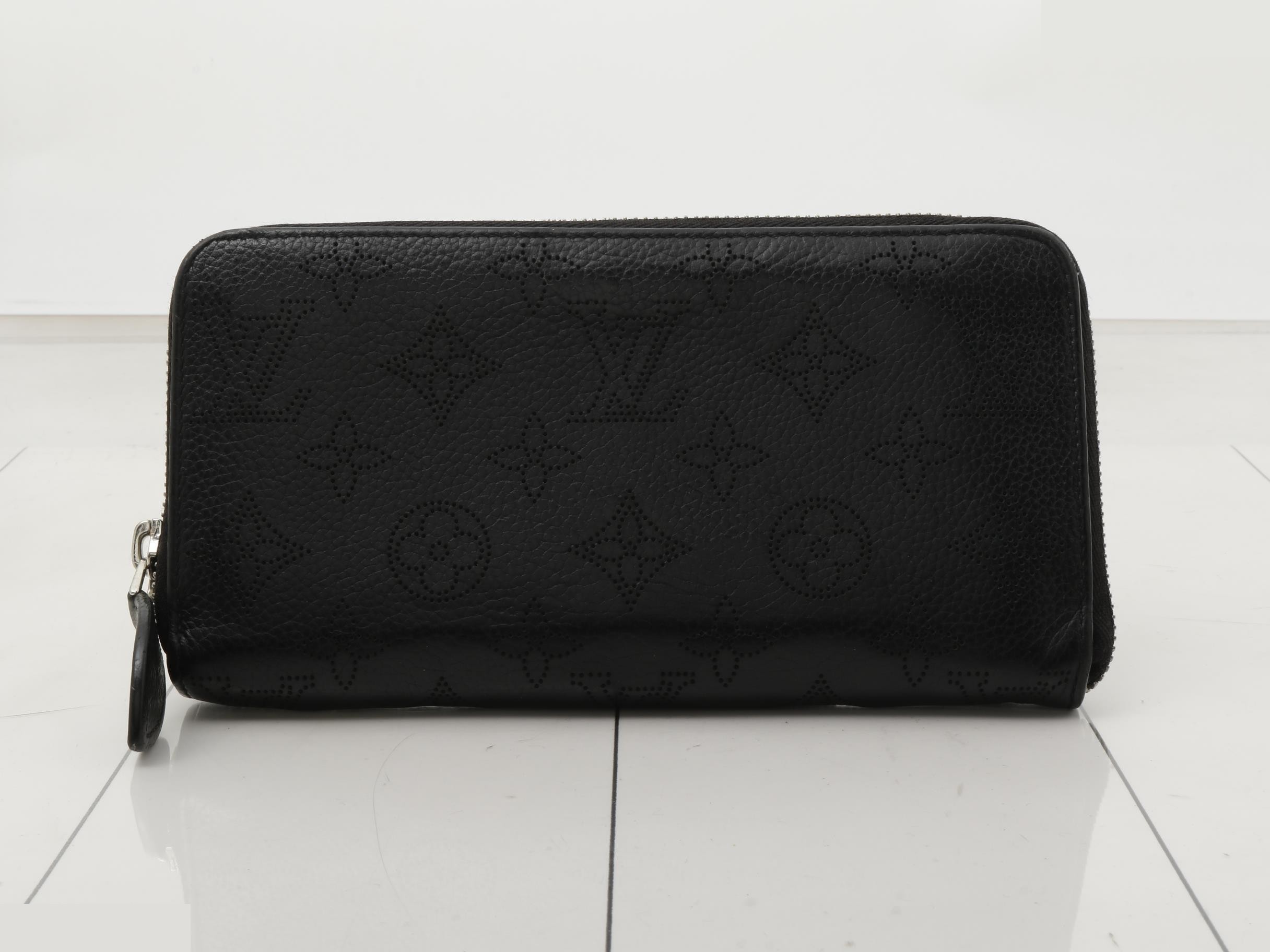 Leather Zippy Wallet