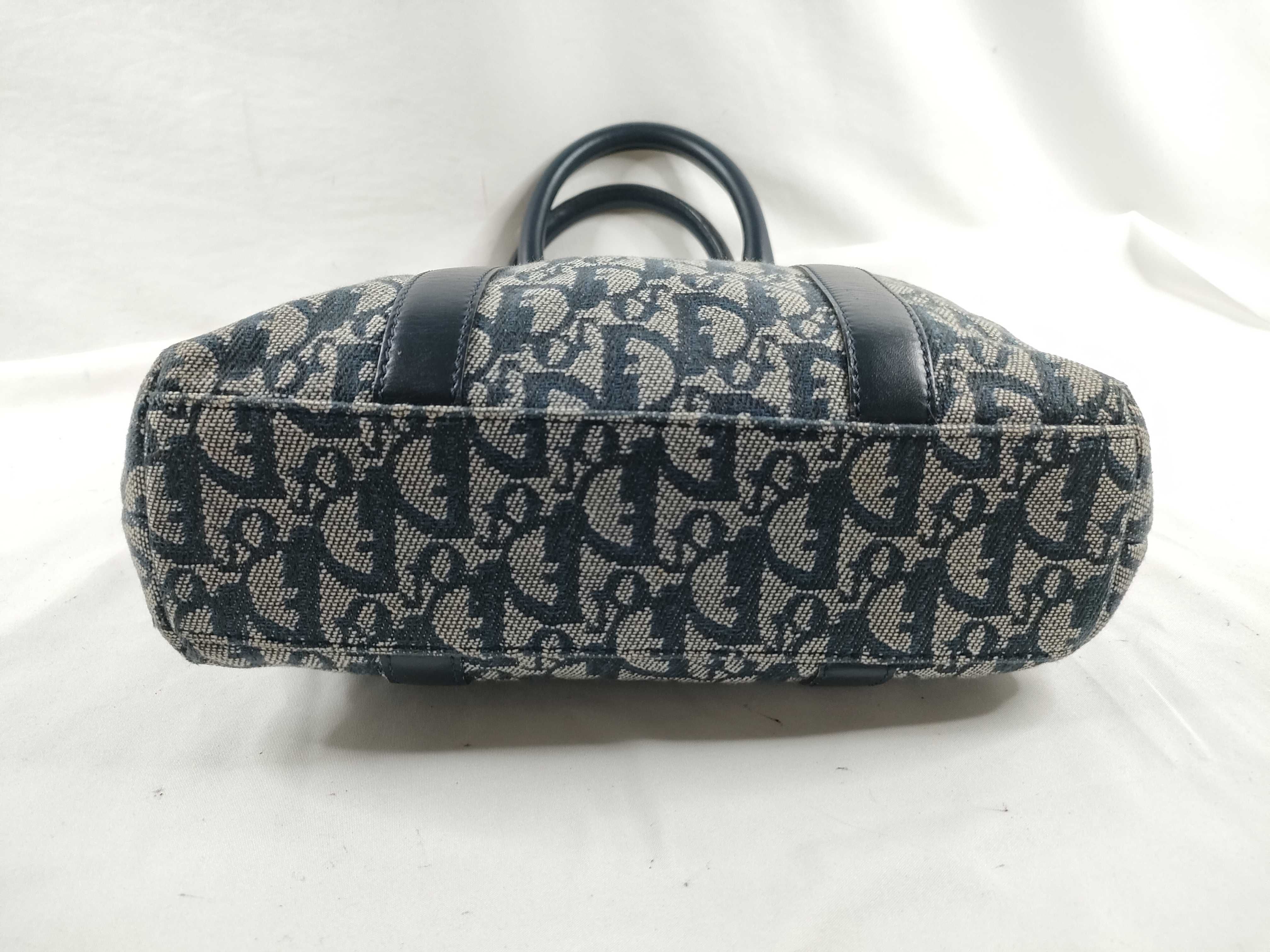 Trotter Shoulder Tote Bag — view 4