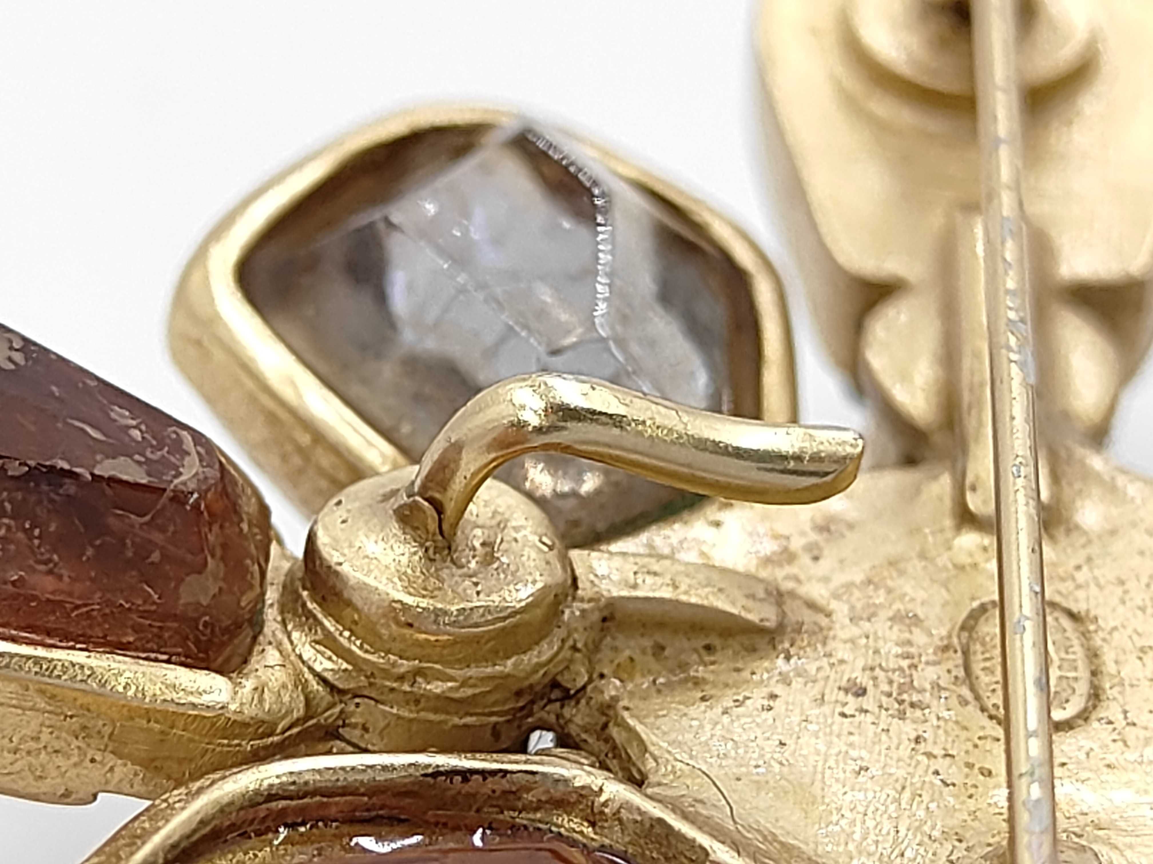 Coco Mark Gripoix Brooch 01A — view 4