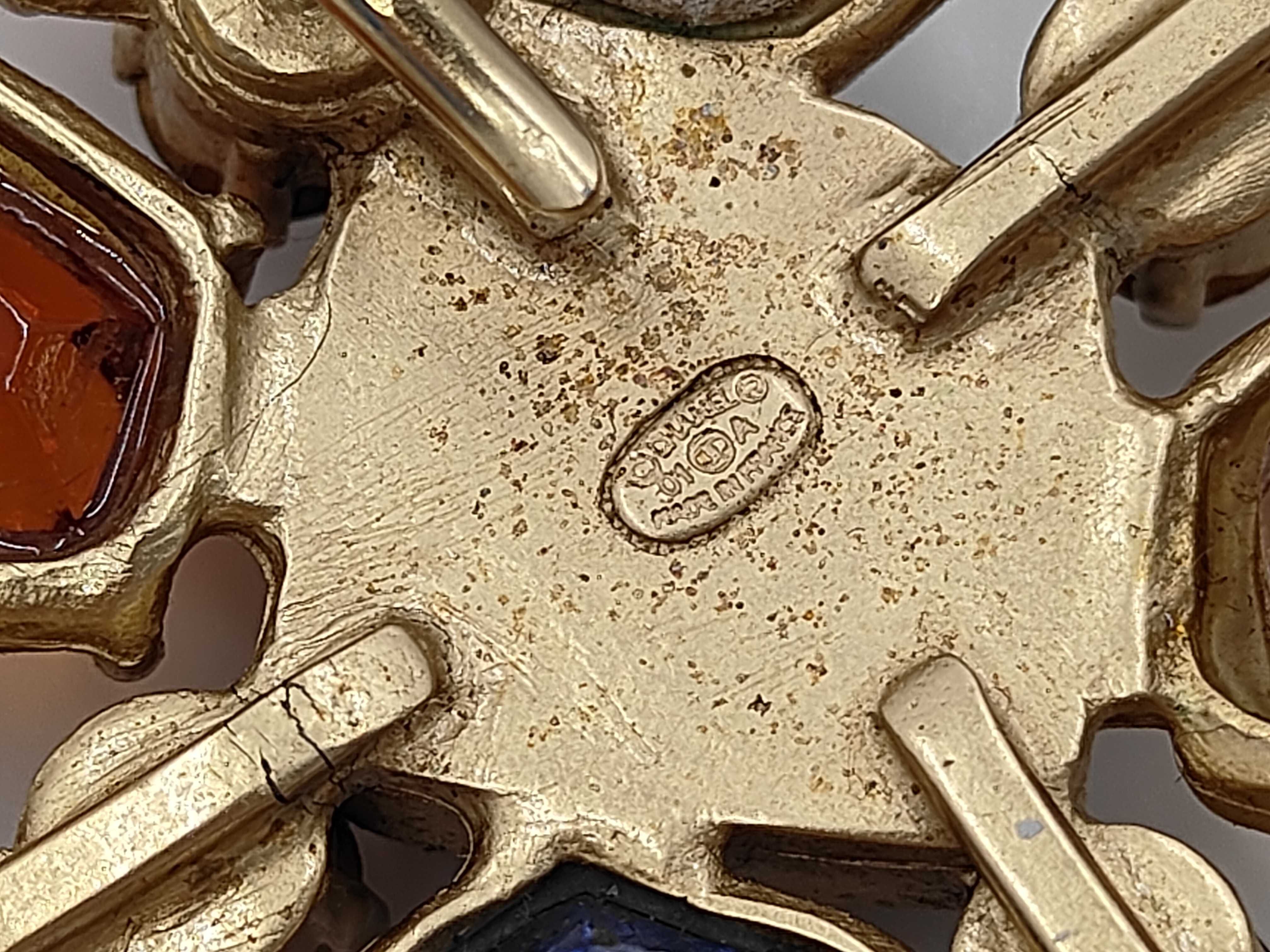 Coco Mark Gripoix Brooch 01A — view 7
