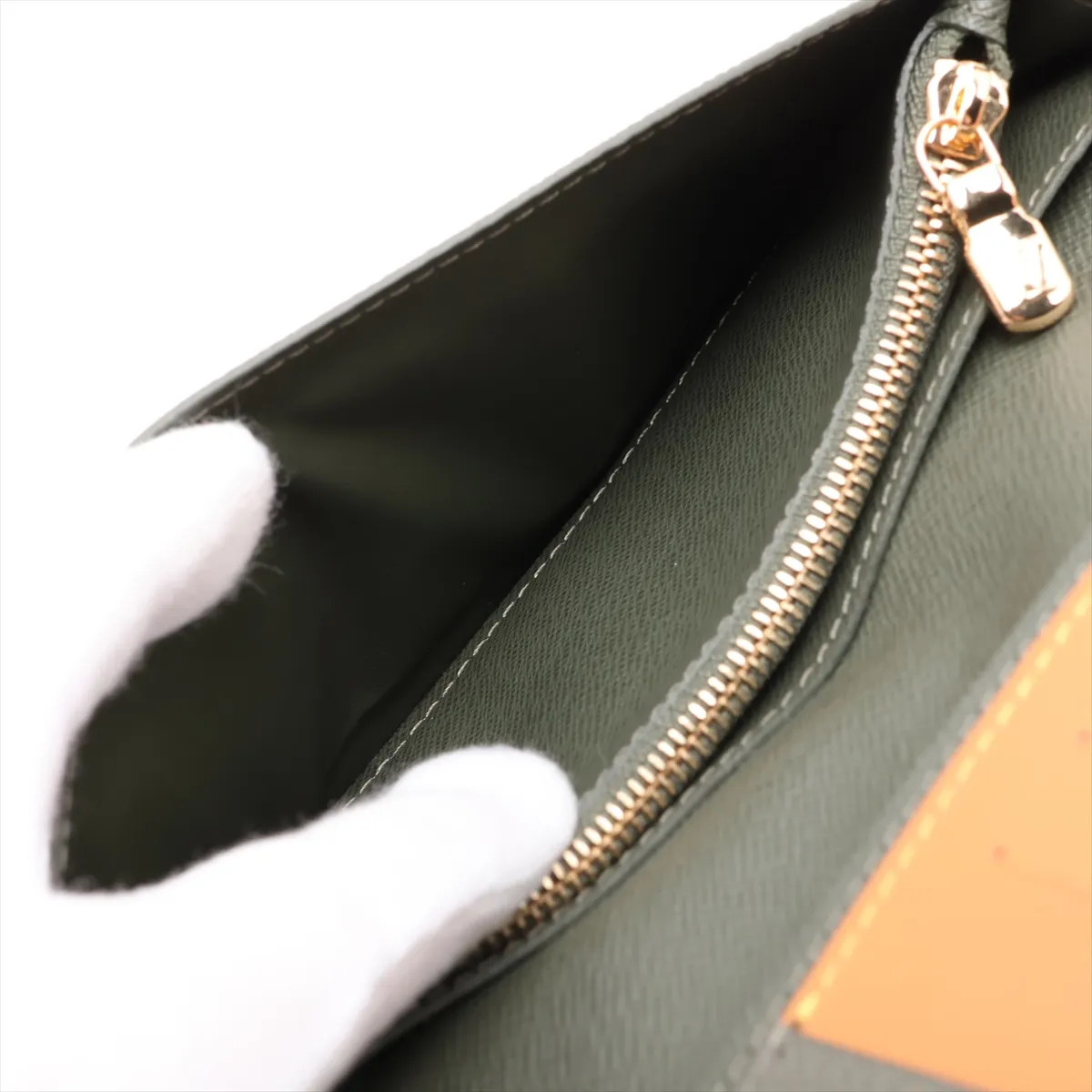 Monogram Portefeuille Brazza M27055 Khaki Long Wallet (RFID detected) — view 4