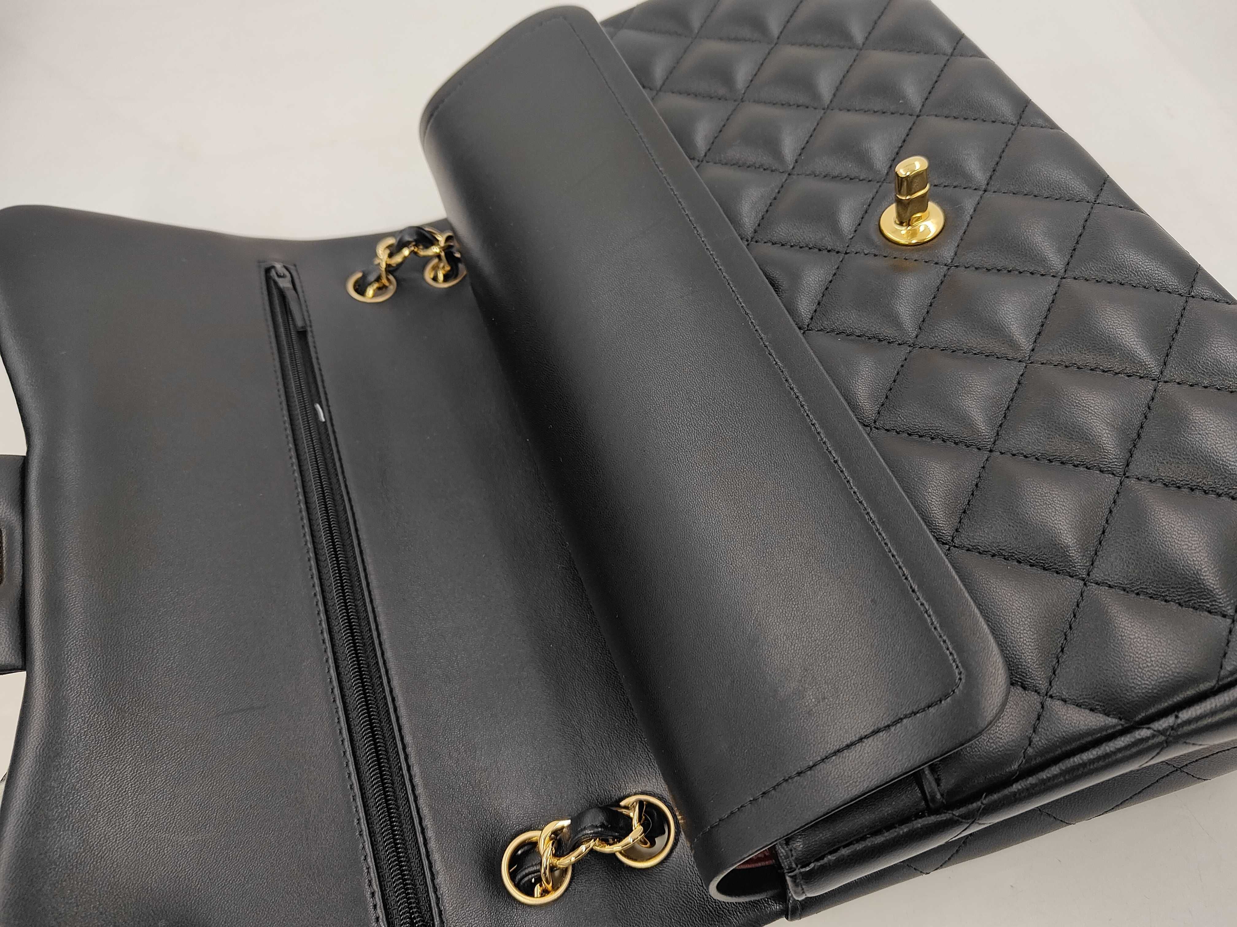 Lambskin Matelassé 30 W Shoulder Bag — view 6