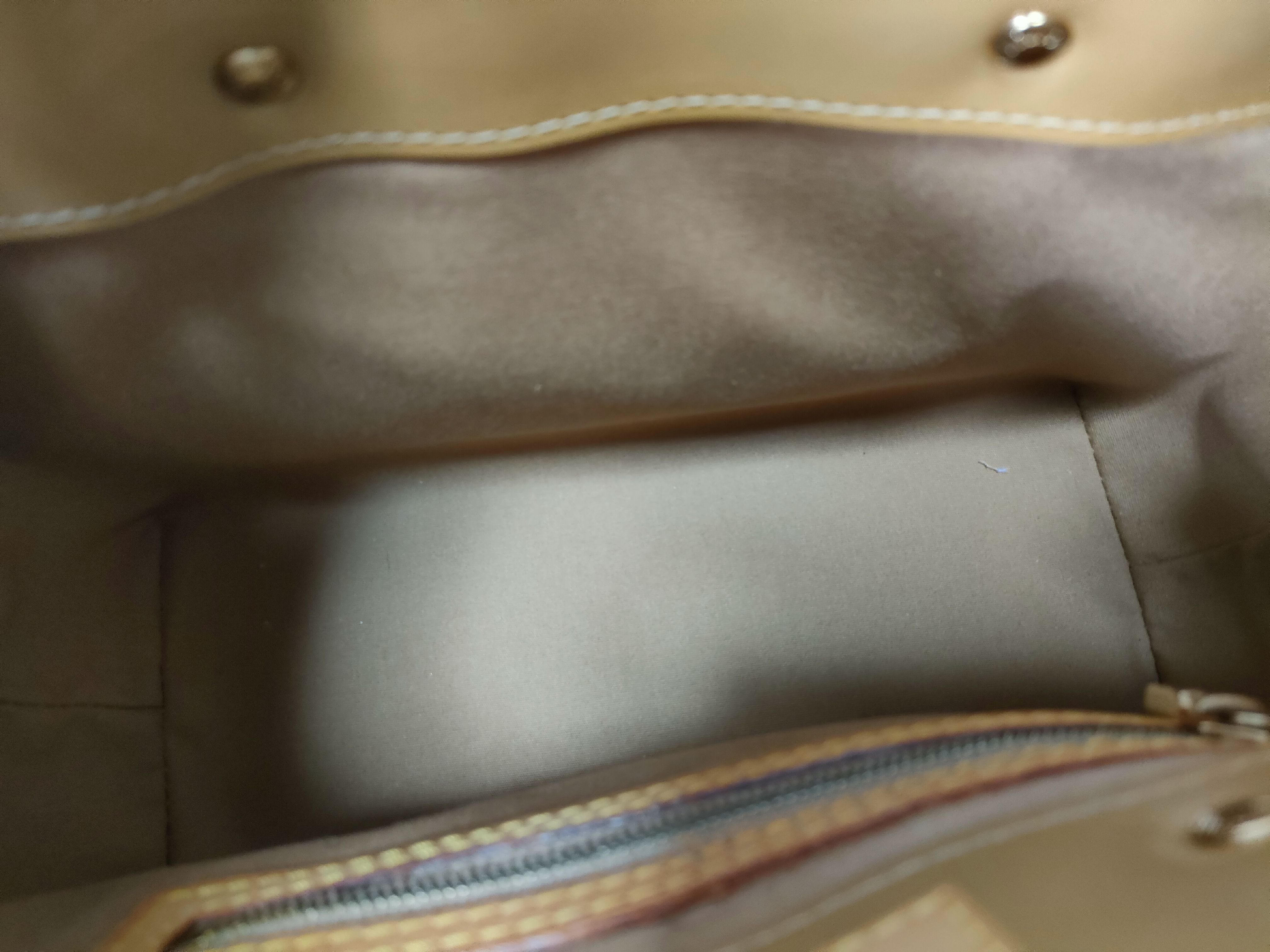 Vernis Lead PM Handbag — view 9