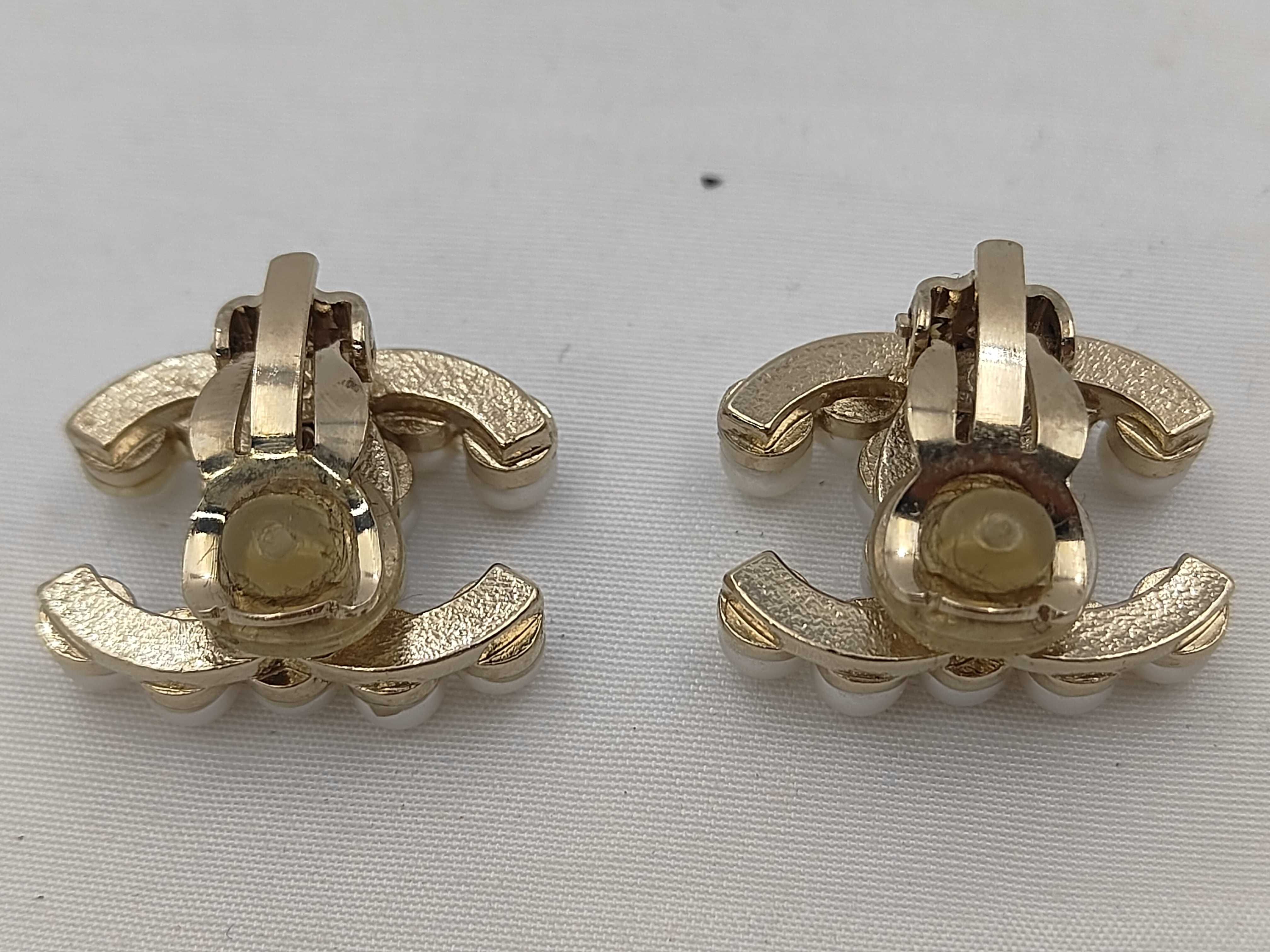 earrings pearl 06A here mark earrings — view 2