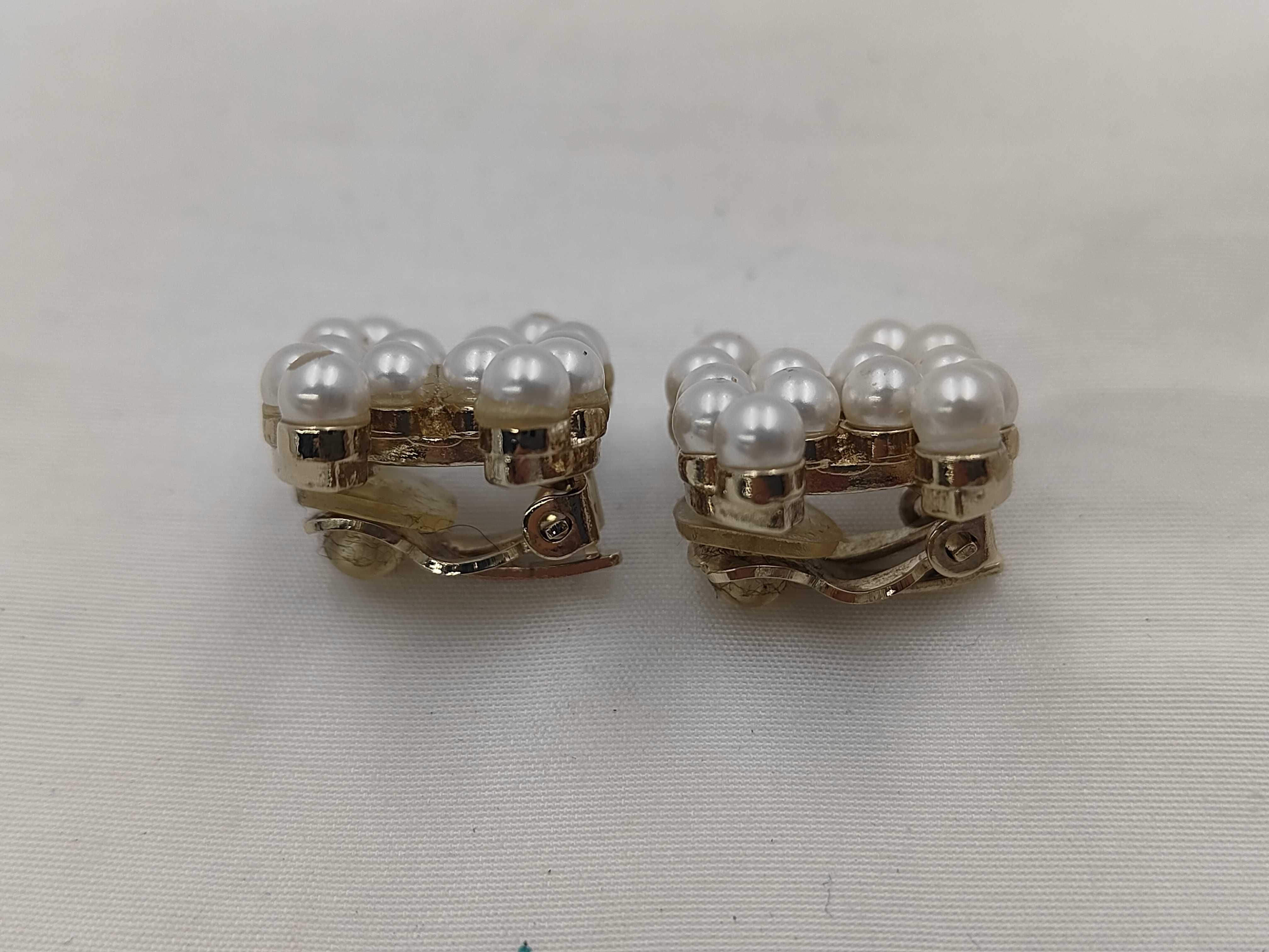 earrings pearl 06A here mark earrings — view 3