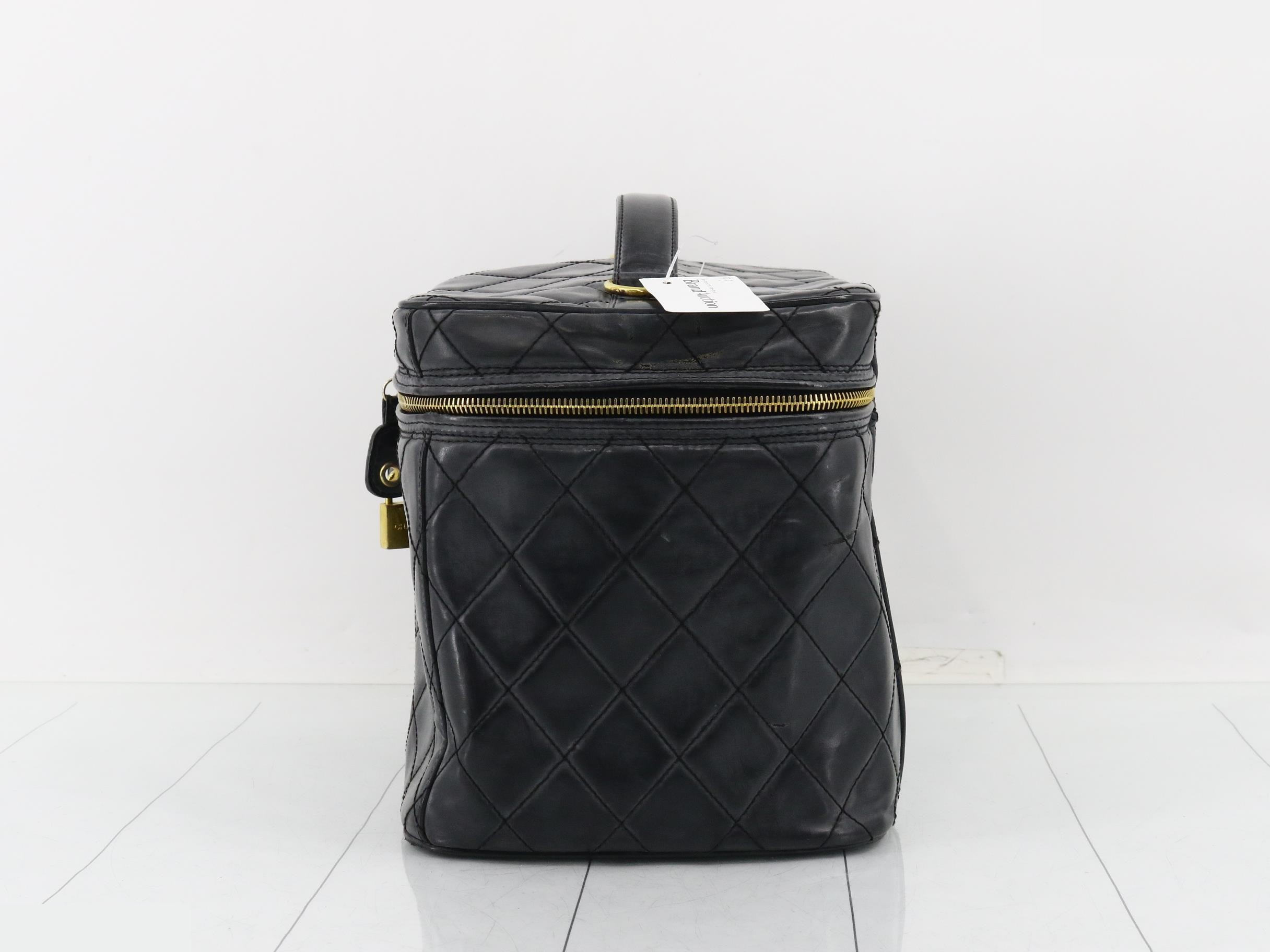Enamel (bag) - Other - Vanity case, black, gold hardware — view 3