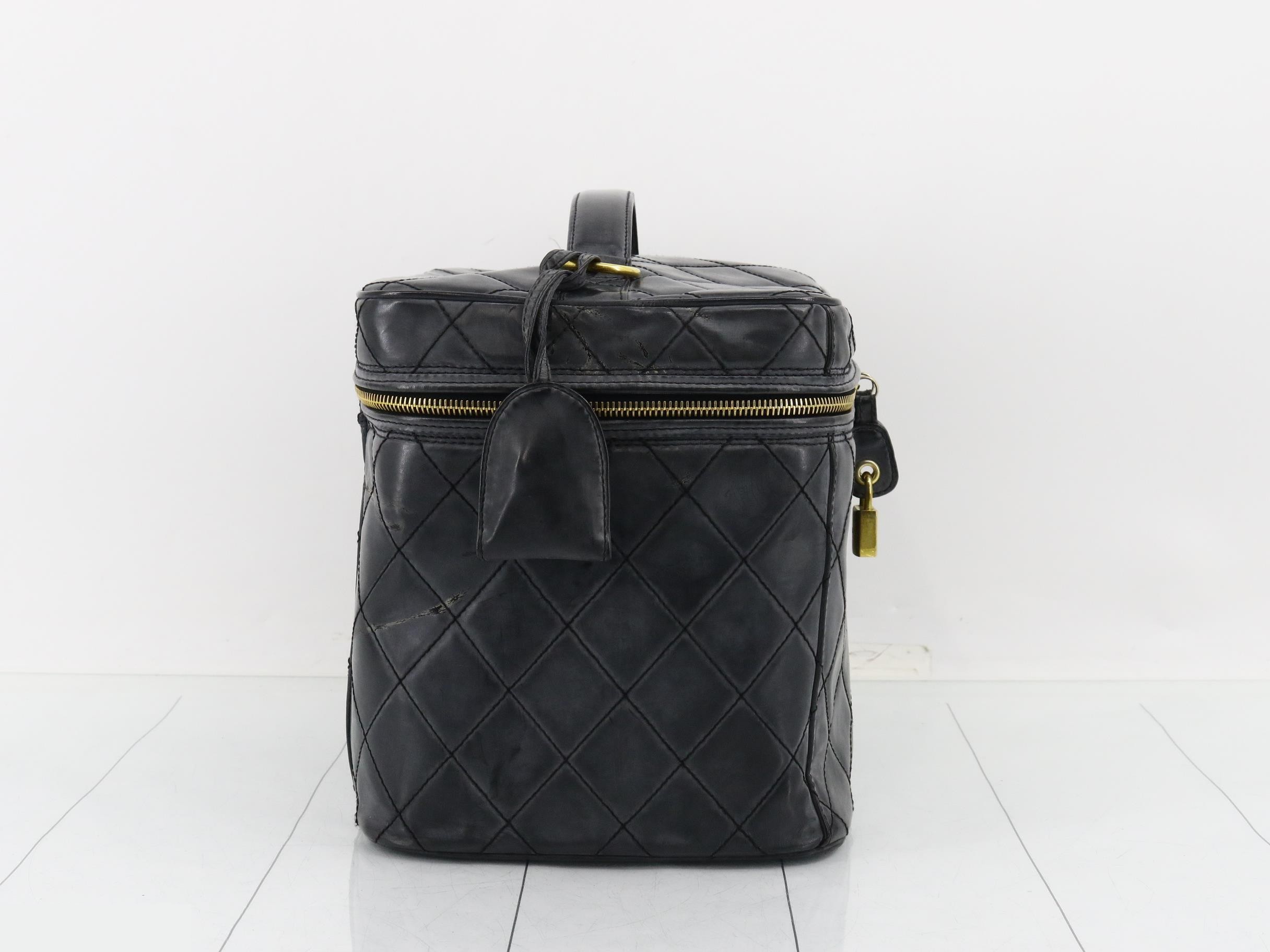 Enamel (bag) - Other - Vanity case, black, gold hardware — view 4