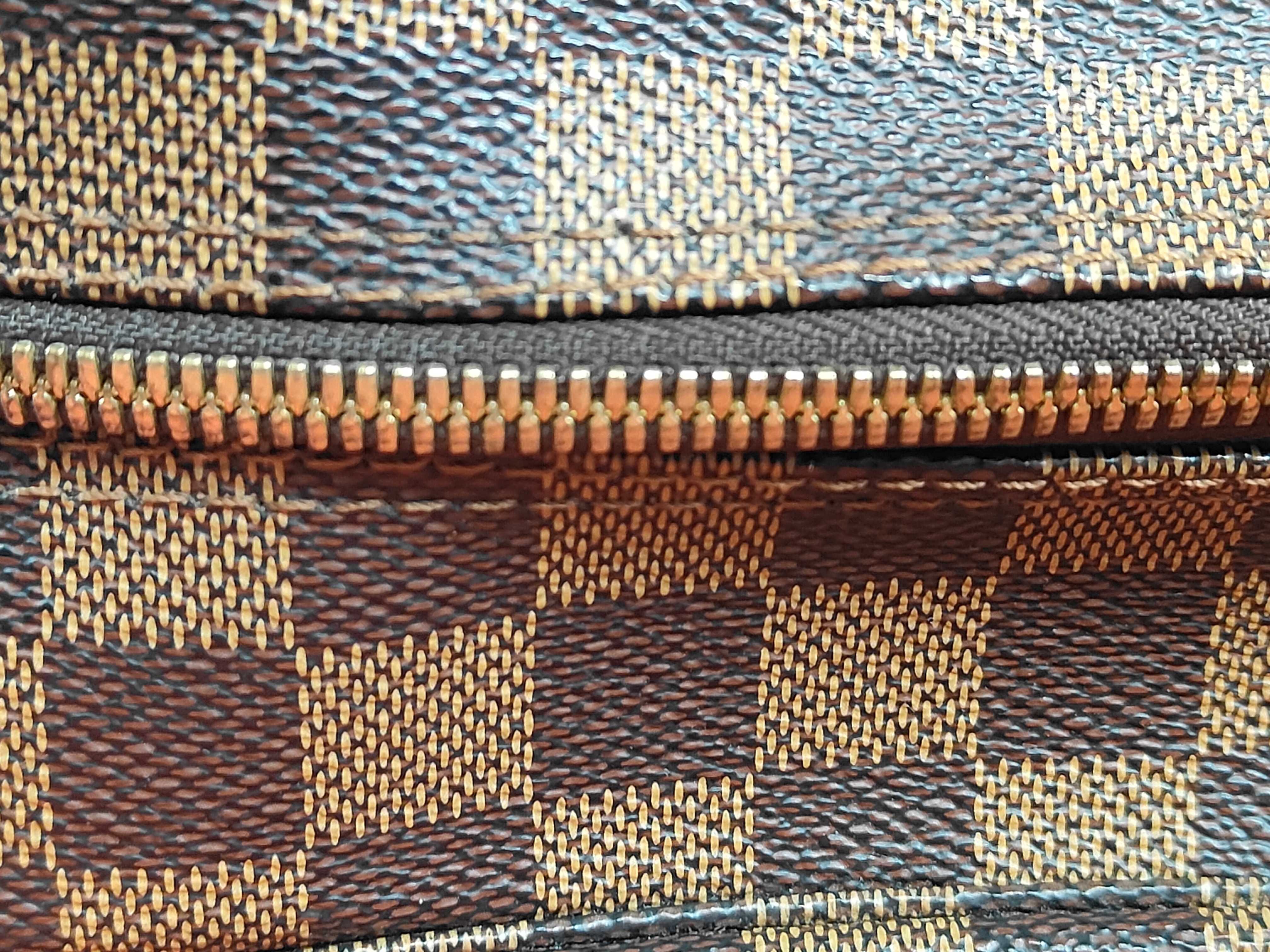 Damier PH- Damier Ebene Canvas Brown Naviglio Messenger Bag M Shoulder Bag — view 10
