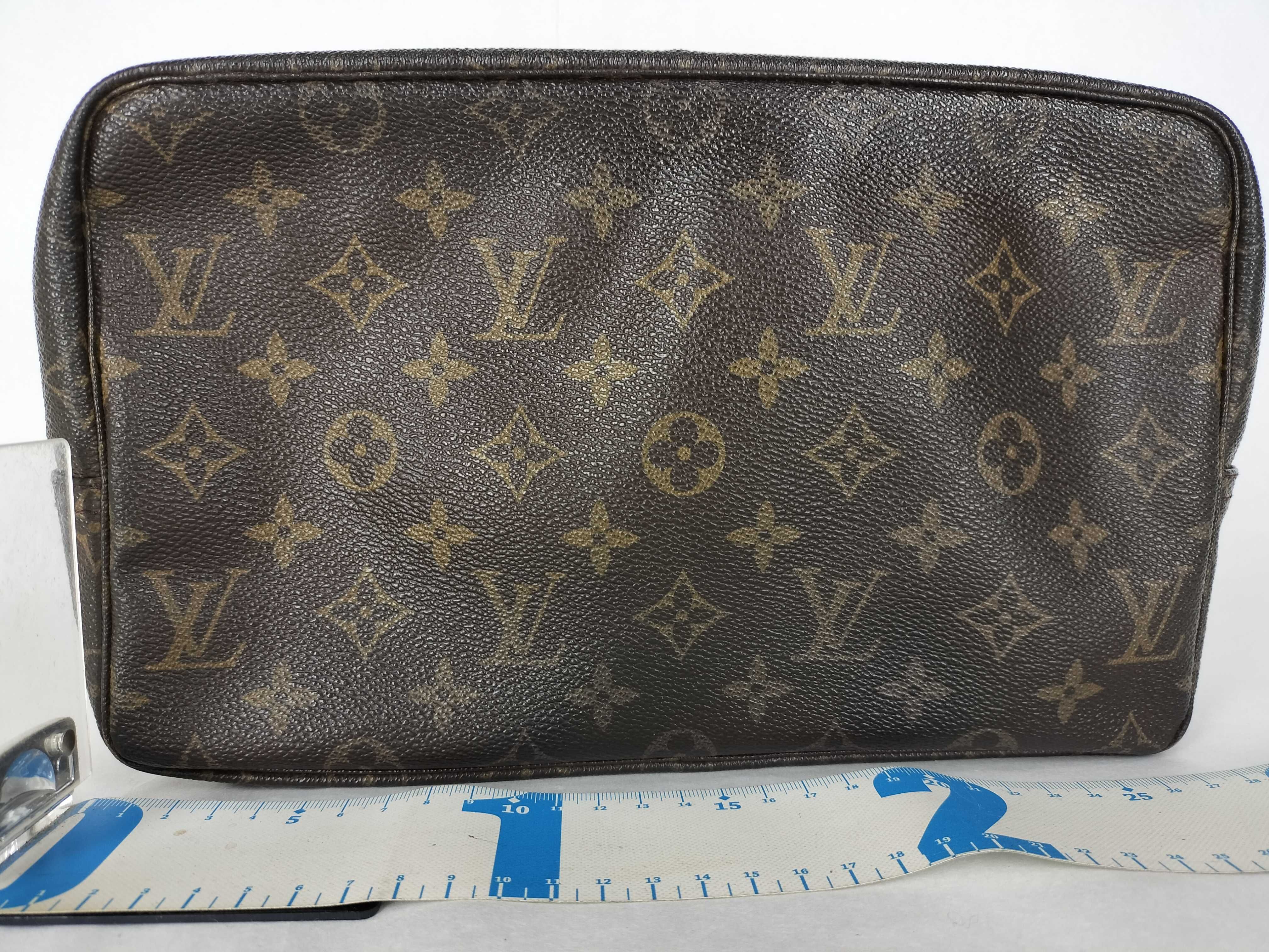 Monogram Louis Vuitton Monogram M47522 Monogram Trousses Toilette 28 Cosmetic Pouch PVC Brown Pouch — view 2