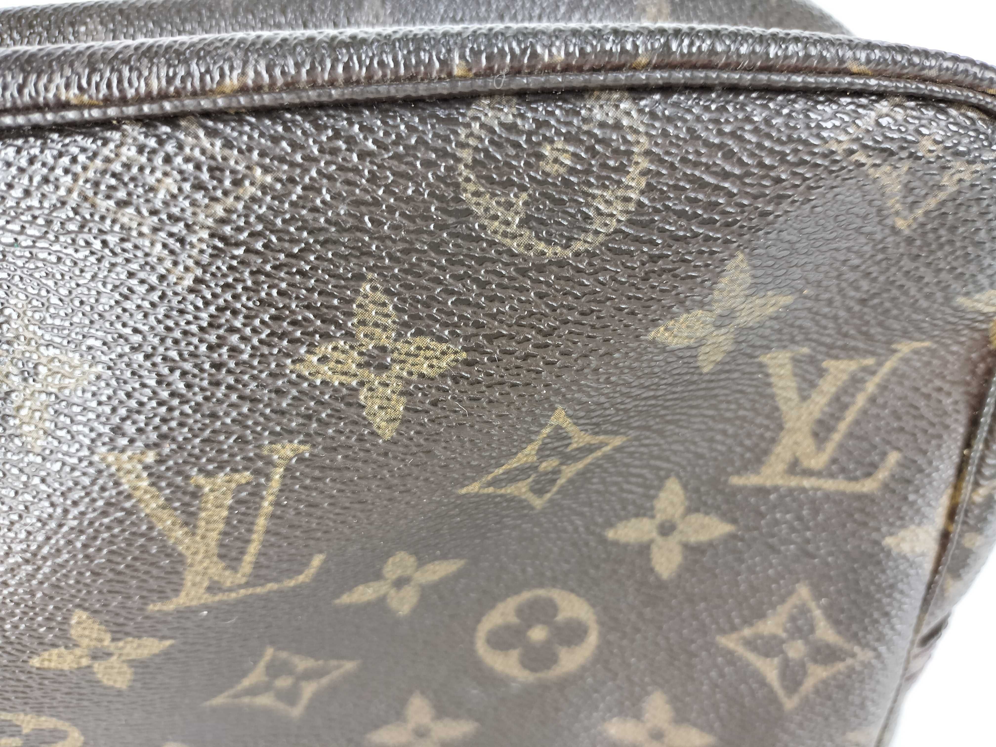 Monogram Louis Vuitton Monogram M47522 Monogram Trousses Toilette 28 Cosmetic Pouch PVC Brown Pouch — view 13