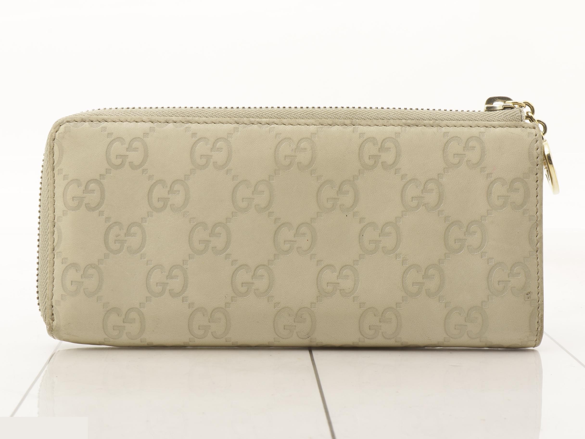 L-shaped zipper — view 2