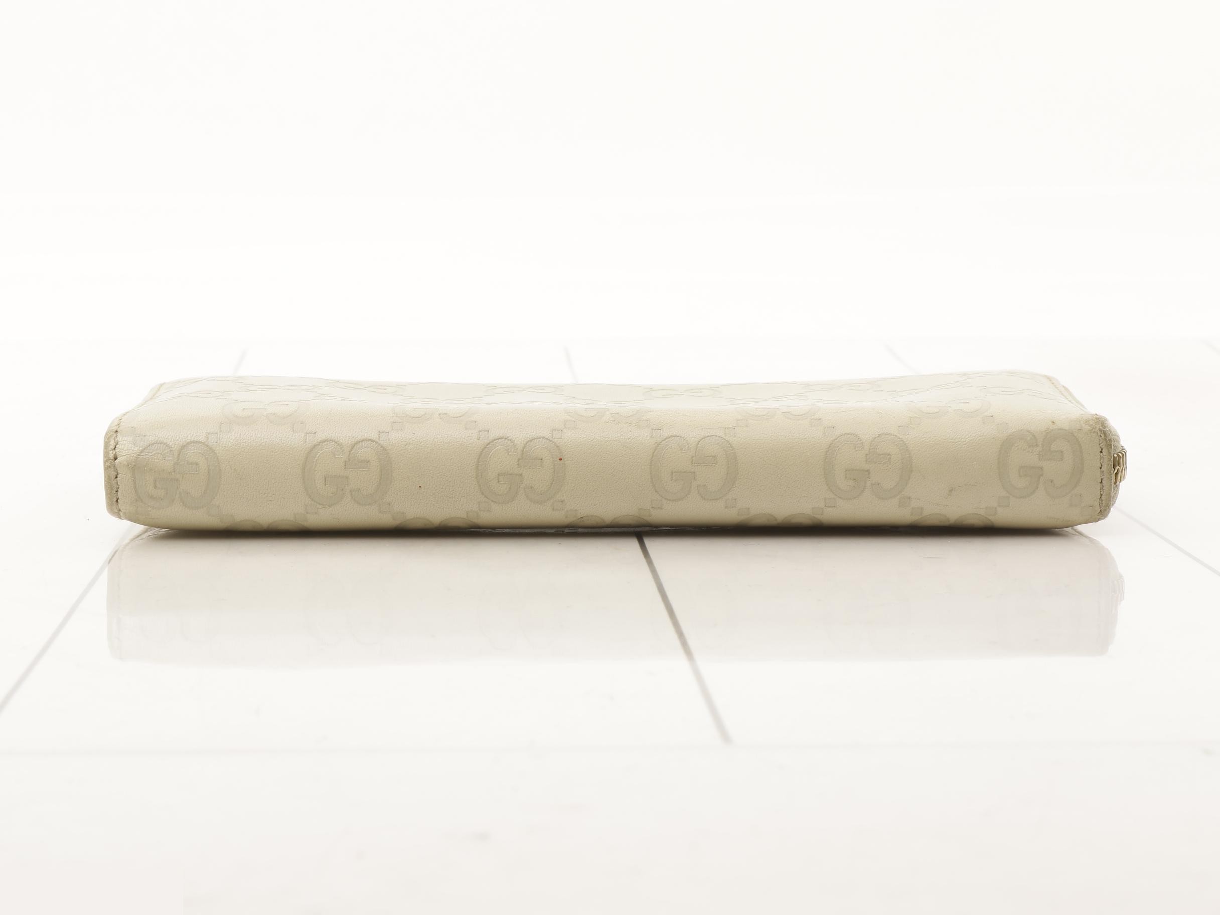 L-shaped zipper — view 3