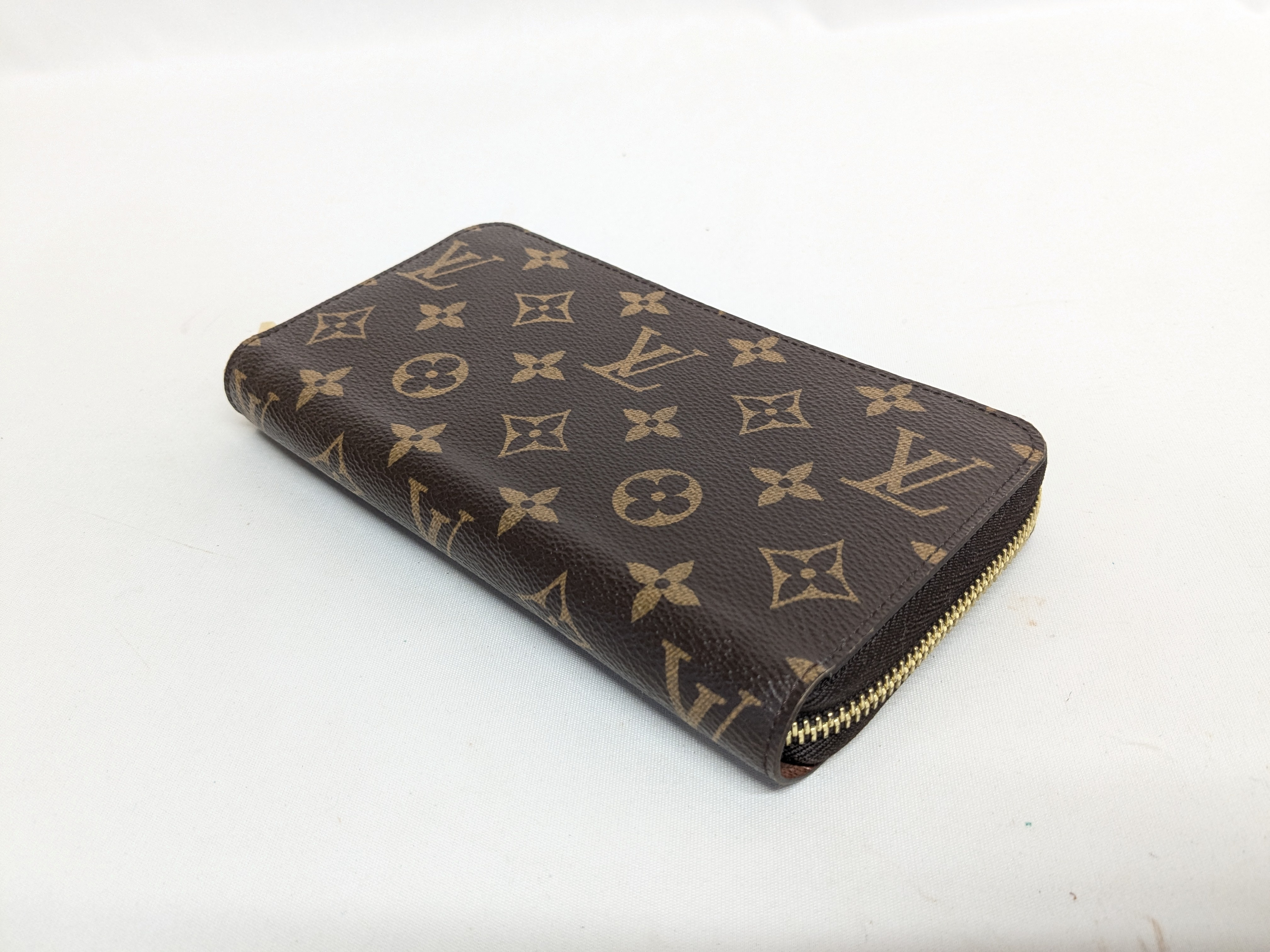 LV Monogram Zippy Wallet with IC Chip — view 4