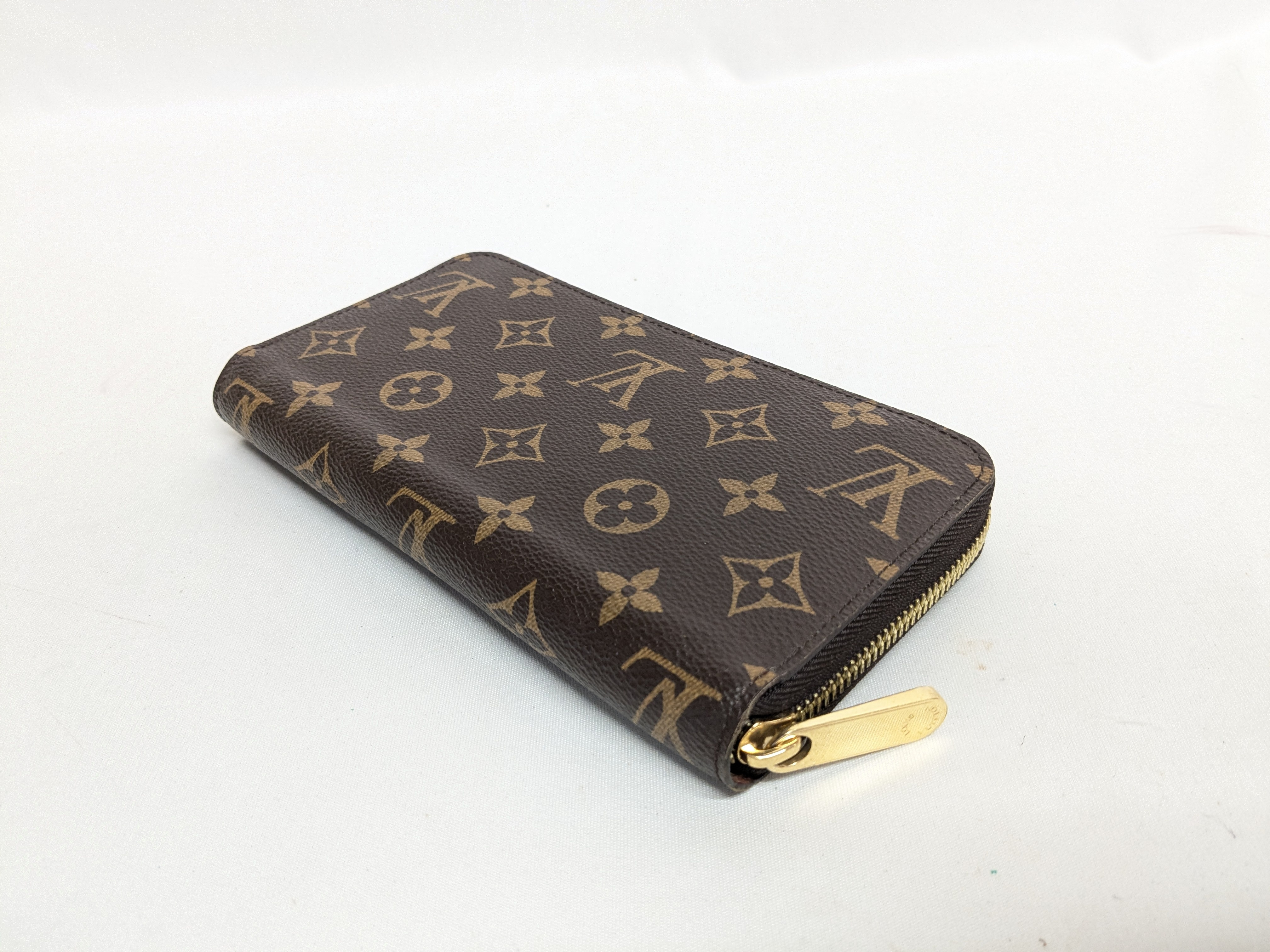 LV Monogram Zippy Wallet with IC Chip — view 5