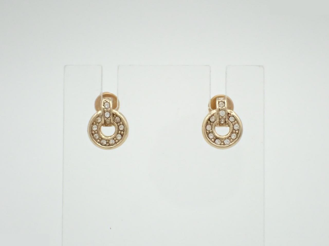 Other lines: Precious metals and earrings