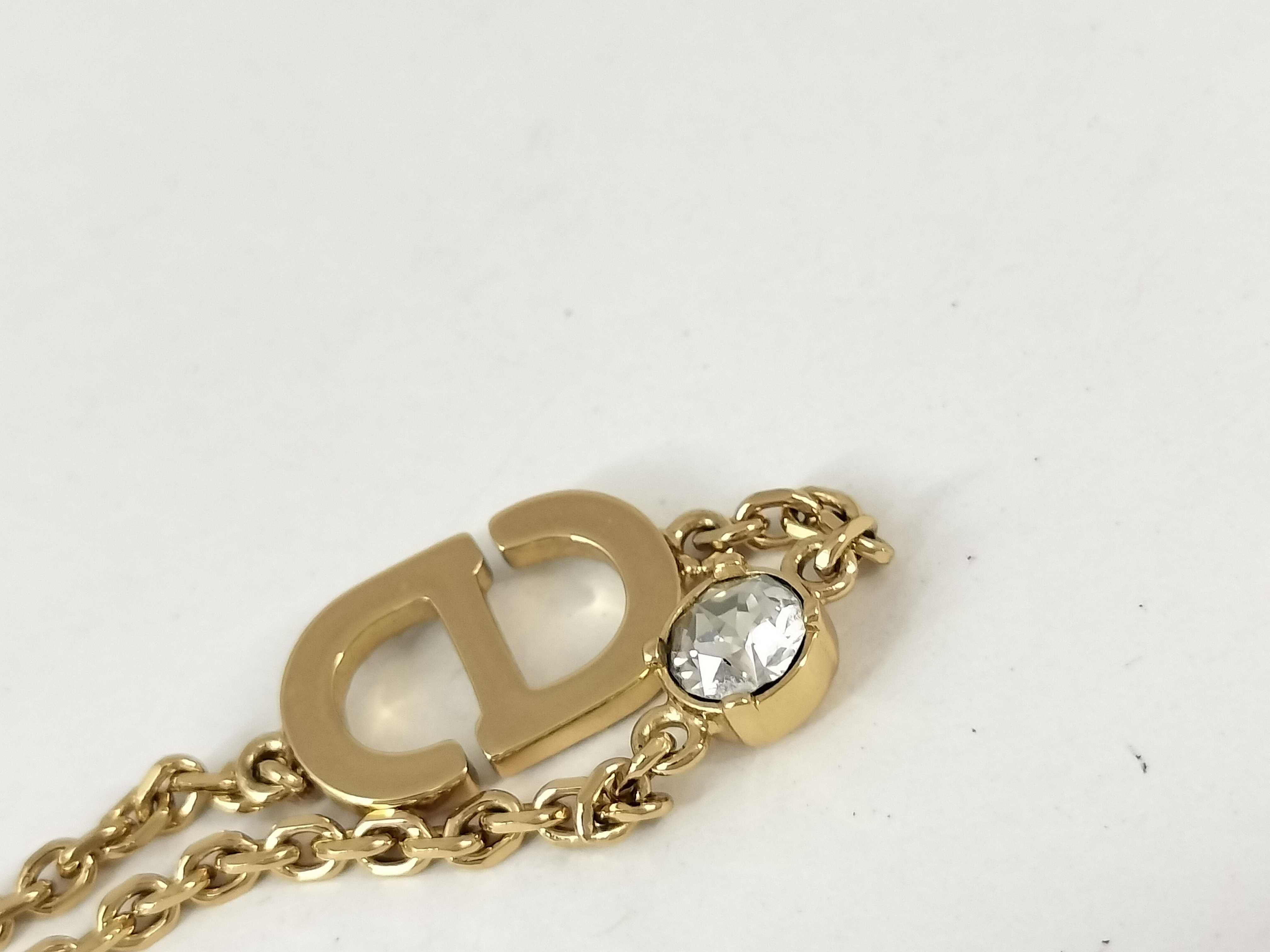 bracelet with rhinestones, comes with box, gold color, bracelet/bangle. — view 5