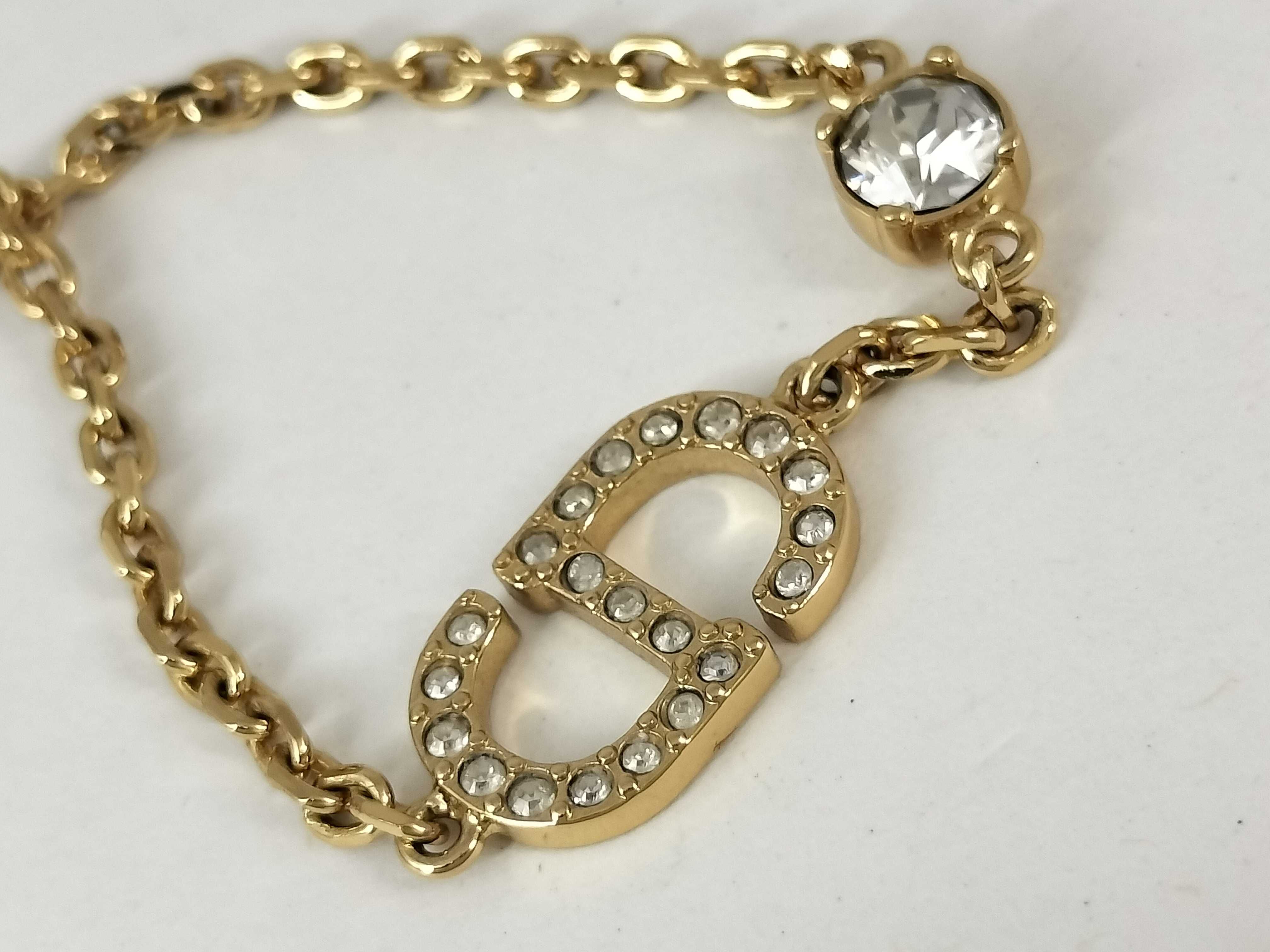 bracelet with rhinestones, comes with box, gold color, bracelet/bangle. — view 6