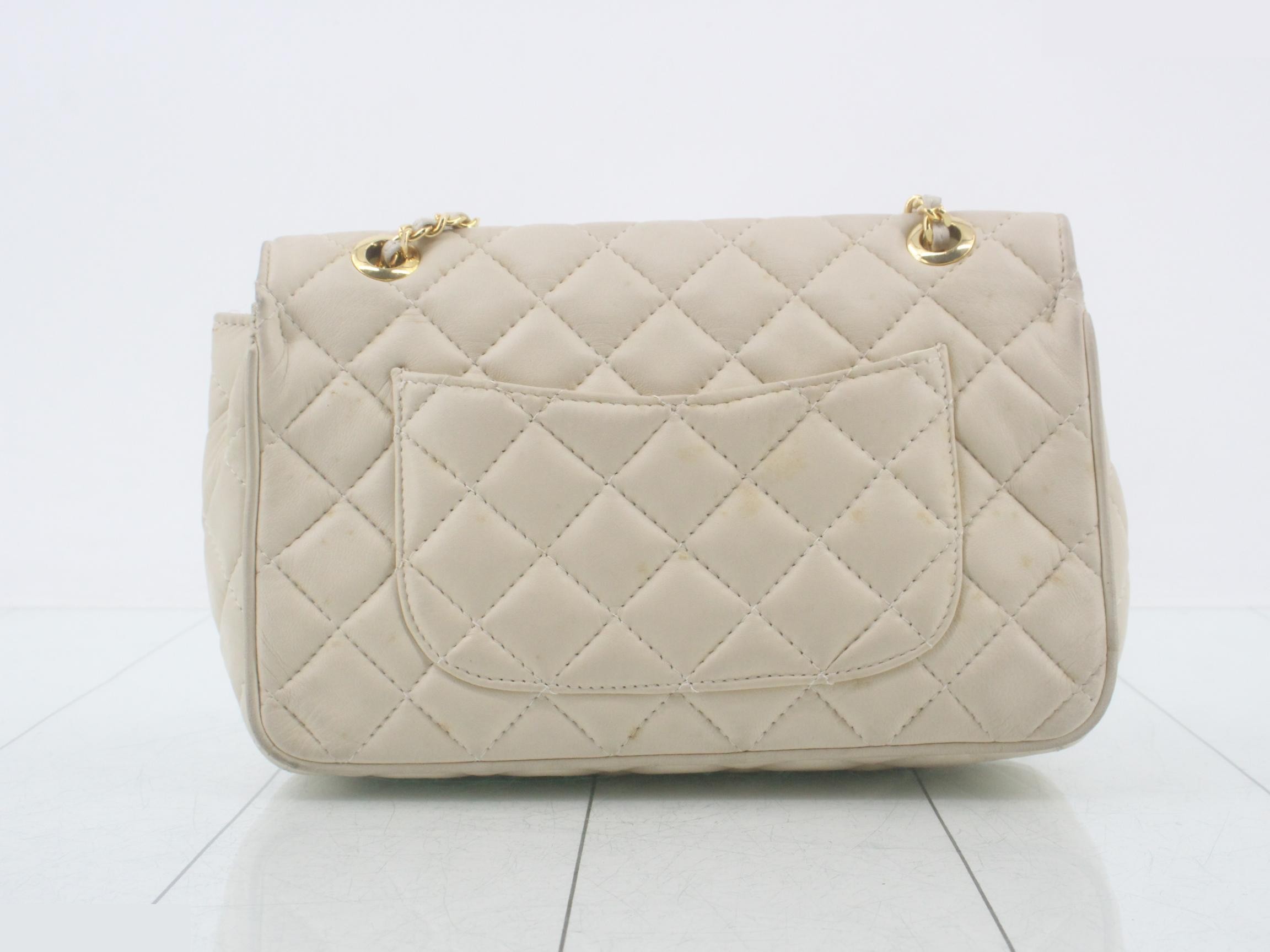 Other lines: Bags - Chain shoulder bag, quilted leather, white — view 2