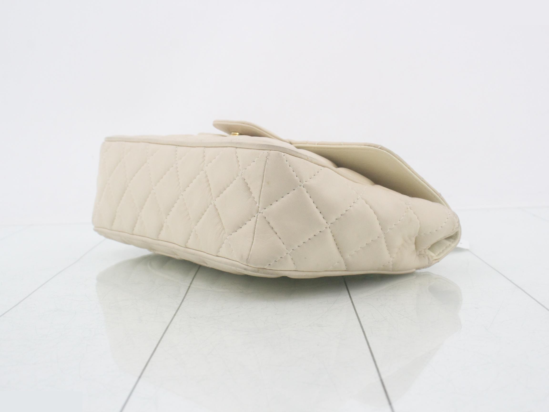 Other lines: Bags - Chain shoulder bag, quilted leather, white — view 6