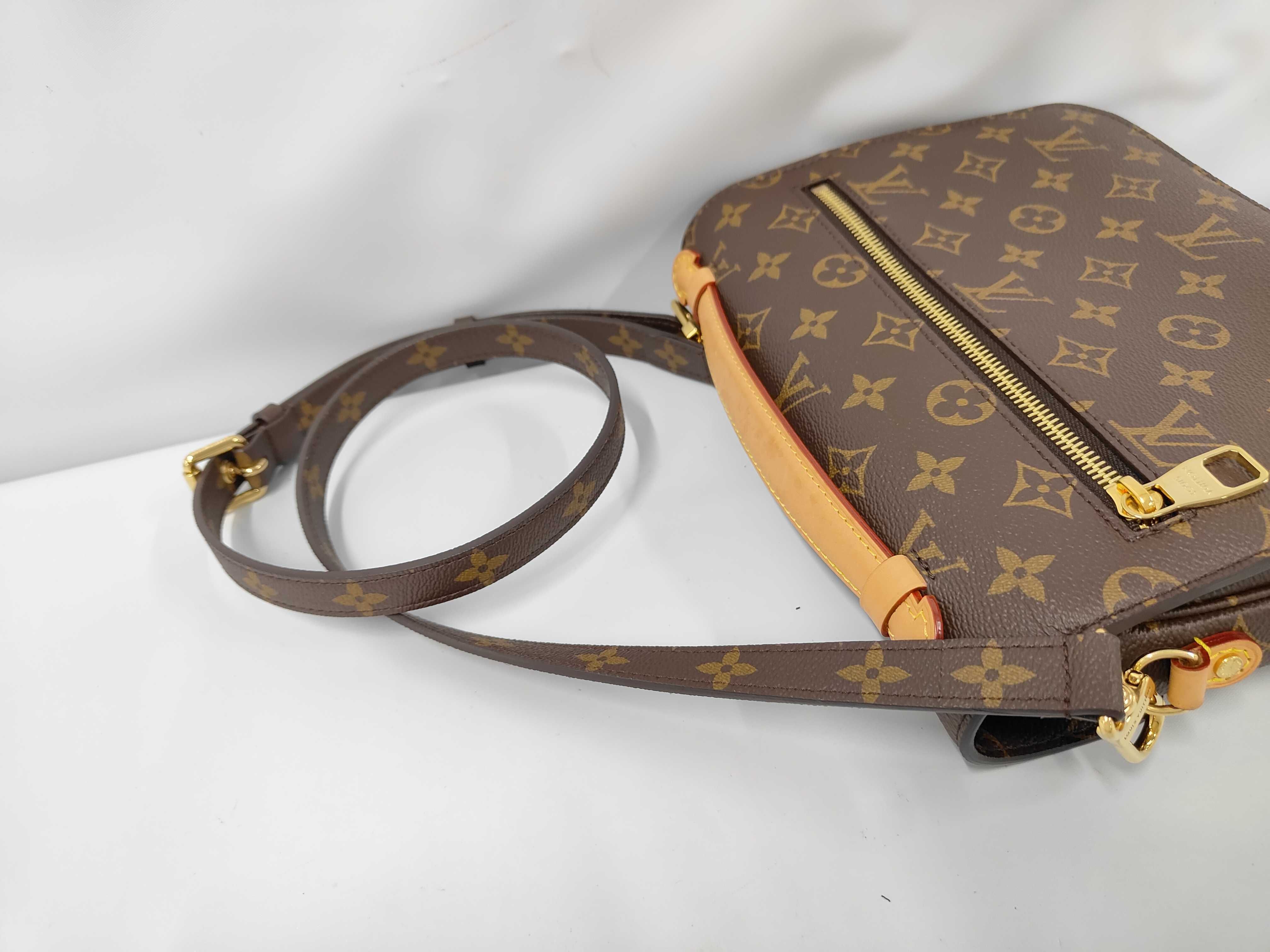Pochette Métis M44875 Shoulder Bag — view 5