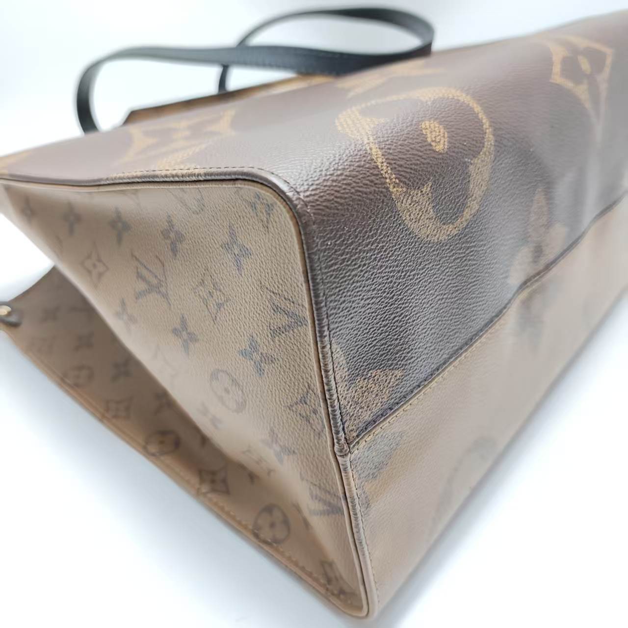 【*Shipped from: China*】LOUIS VUITTON OnTheGo PU Handbag — view 5