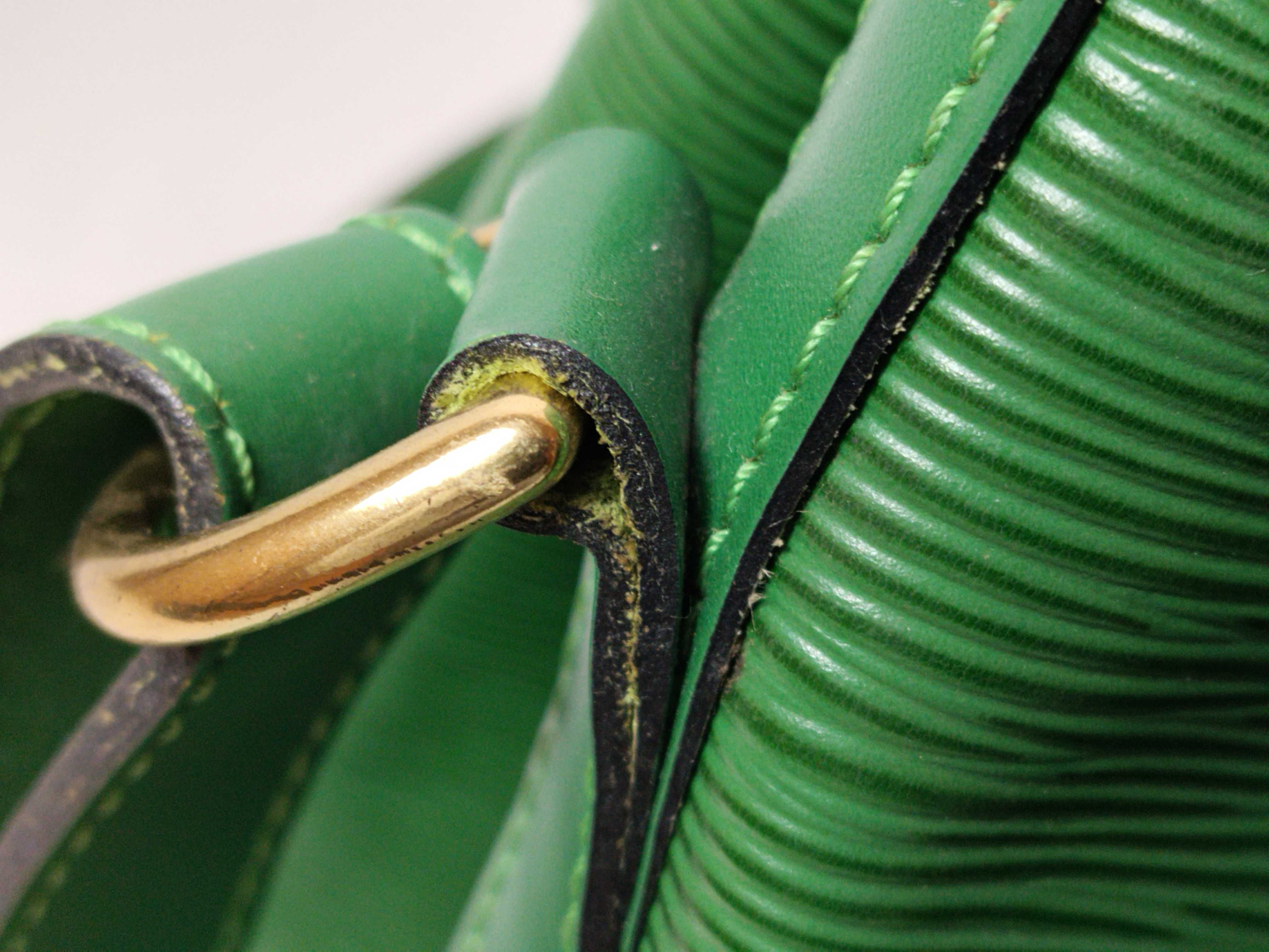 Epi Petit Noé Shoulder Bag — view 5