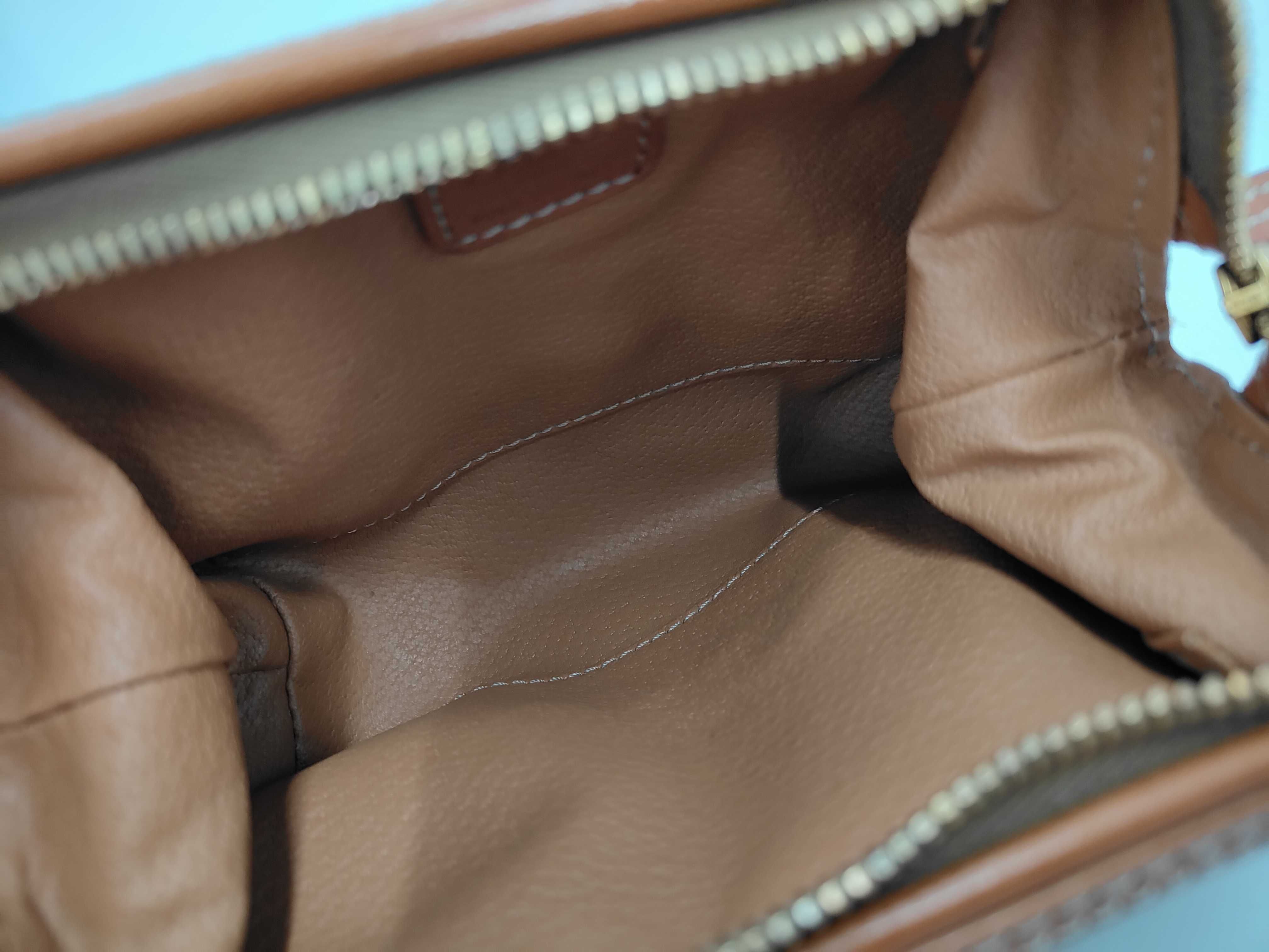 pouch — view 7