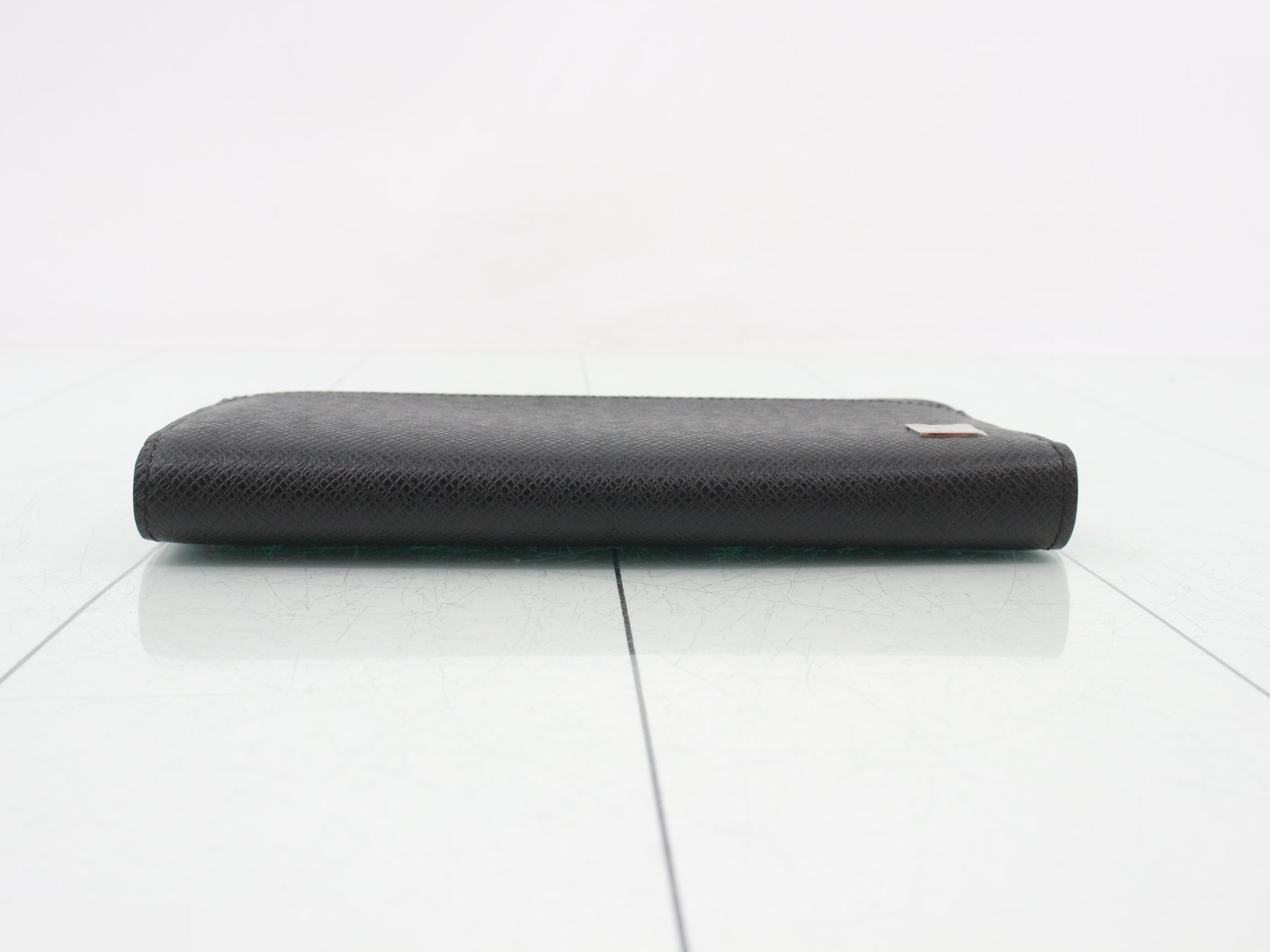 M69409 Taiga Zippy Dragonne L-shaped Zipper Wallet — view 3