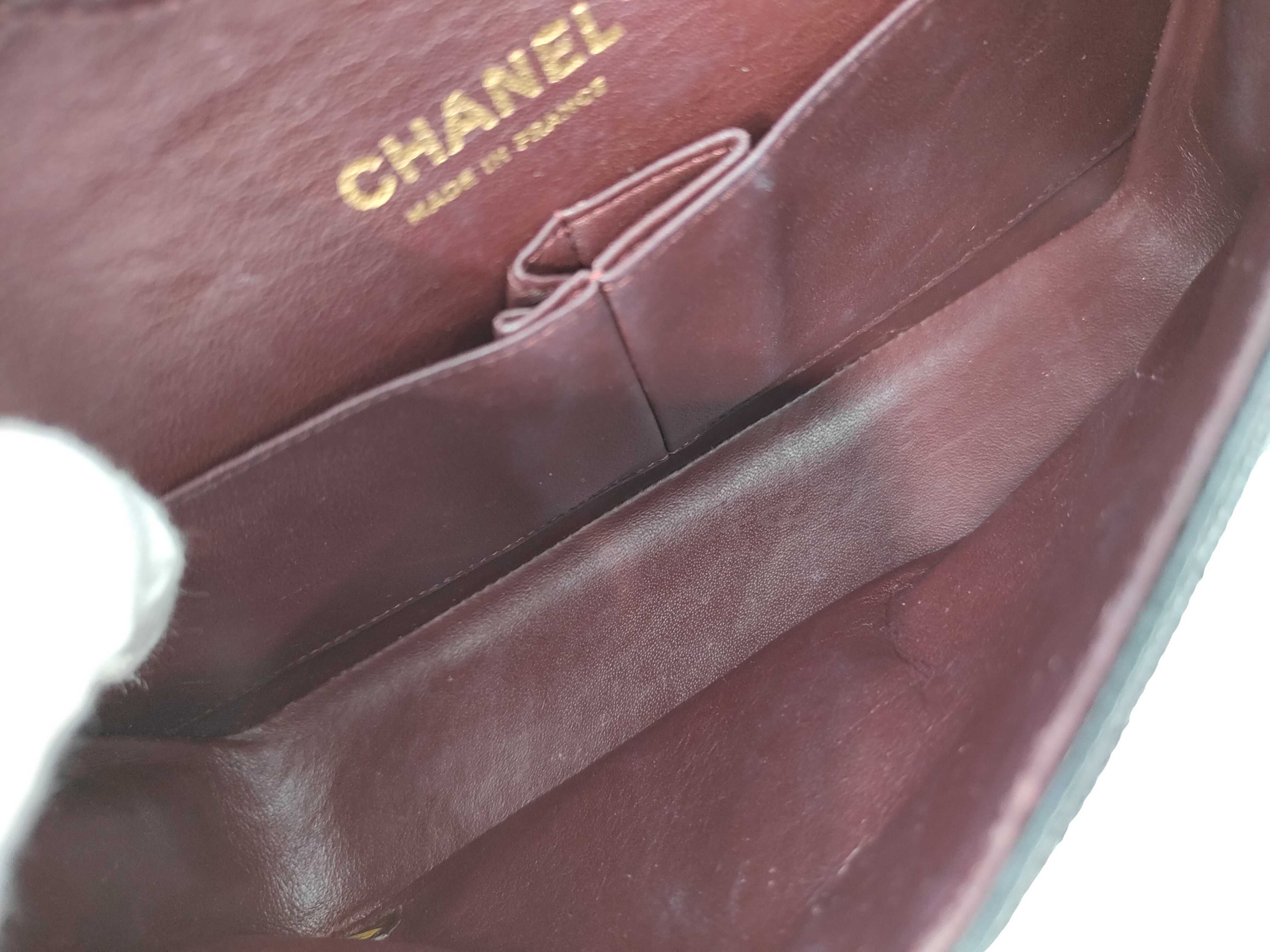 Matelassé Caviar Skin Double Flap Shoulder Bag (Serial Number 18) — view 9