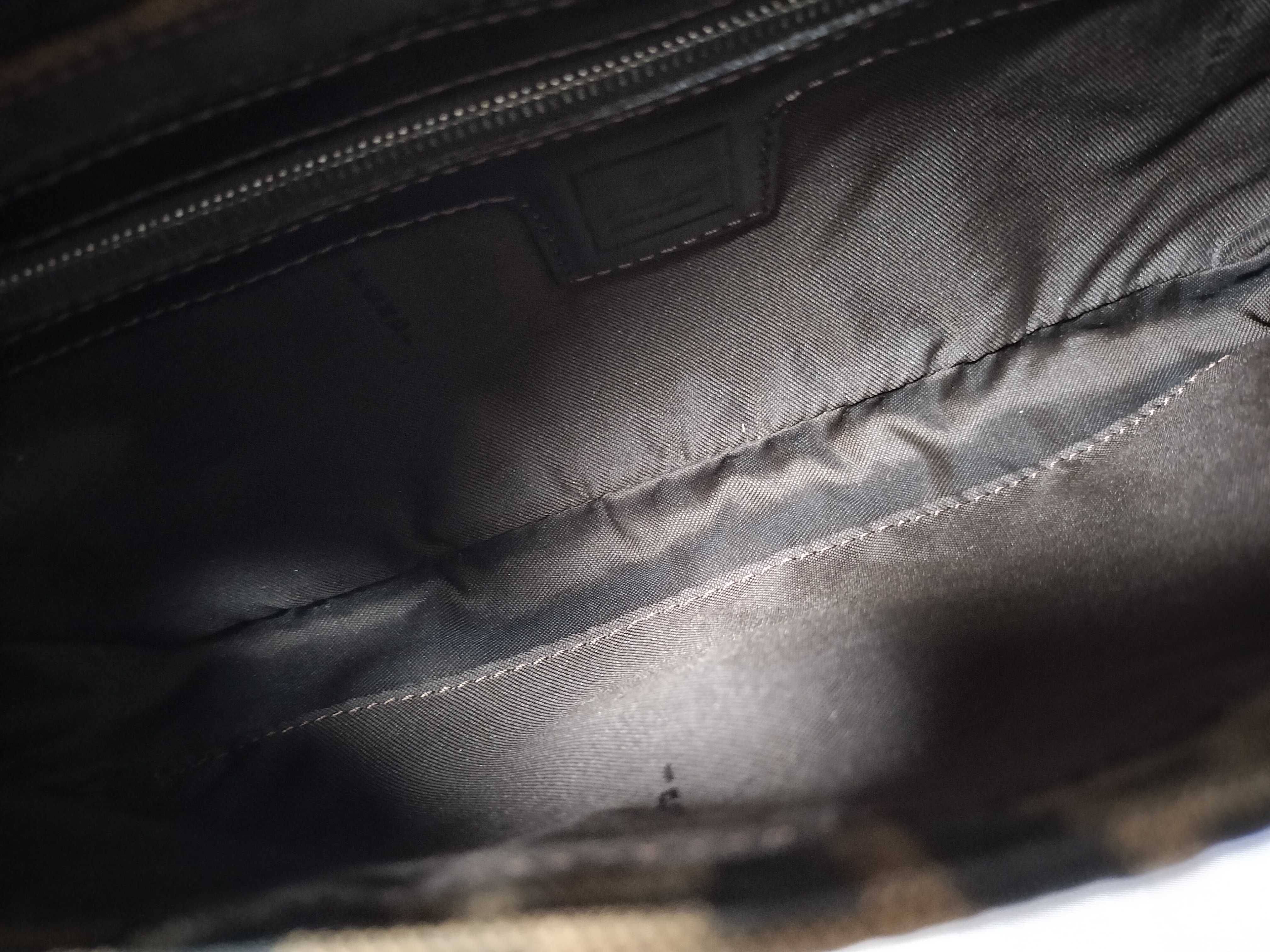 Mamma Bucket One-Shoulder Bag — view 10