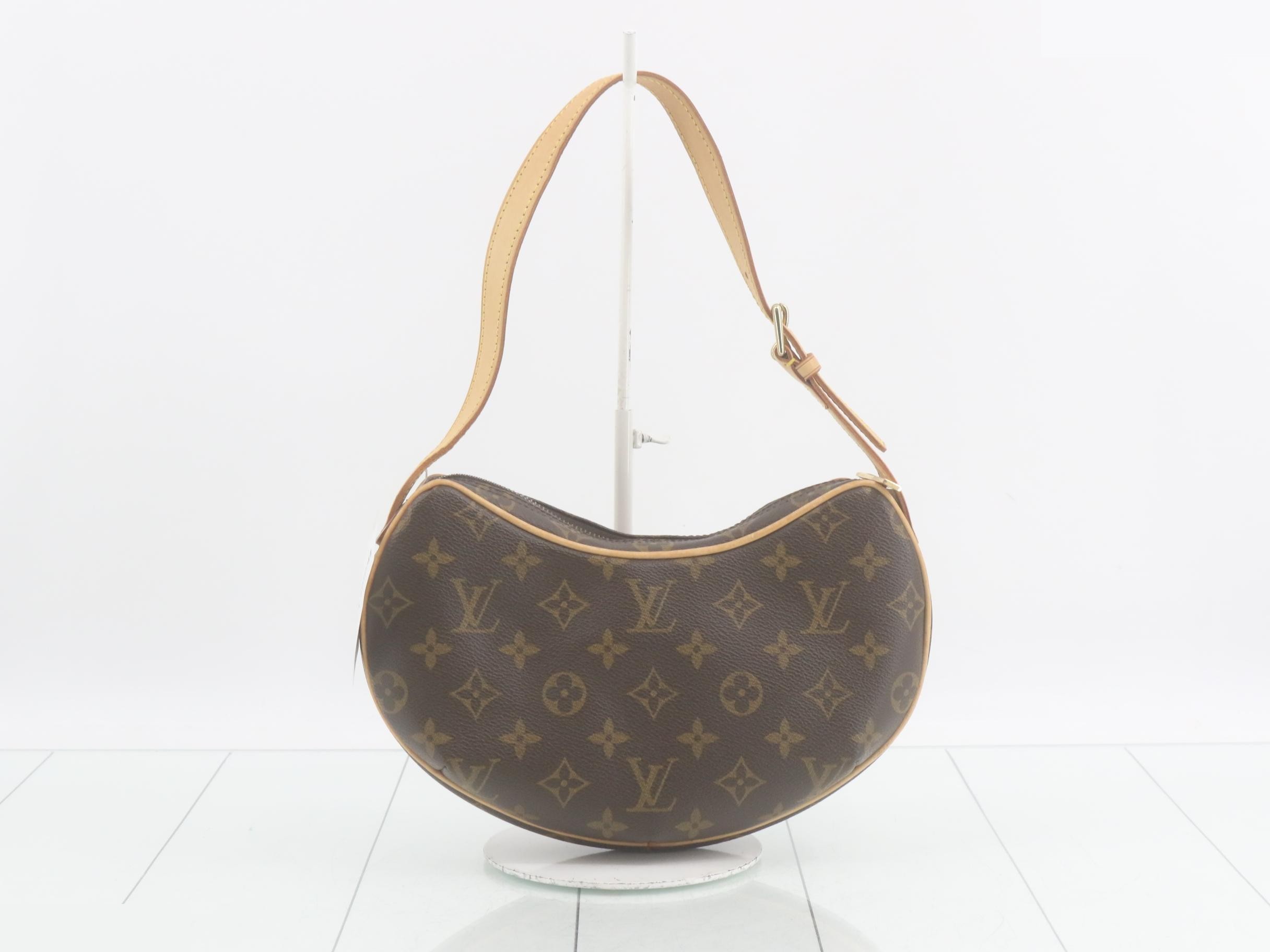 Croissant pouch — view 2