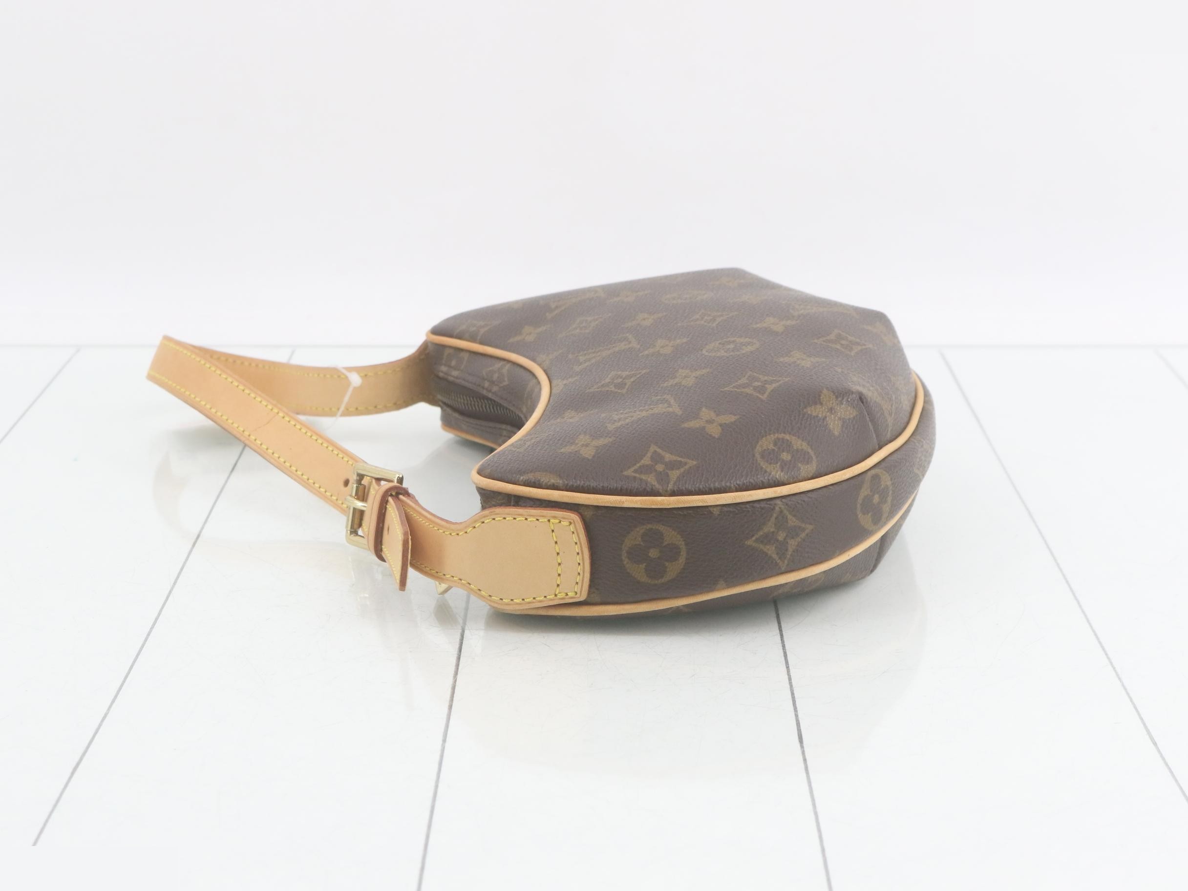 Croissant pouch — view 4
