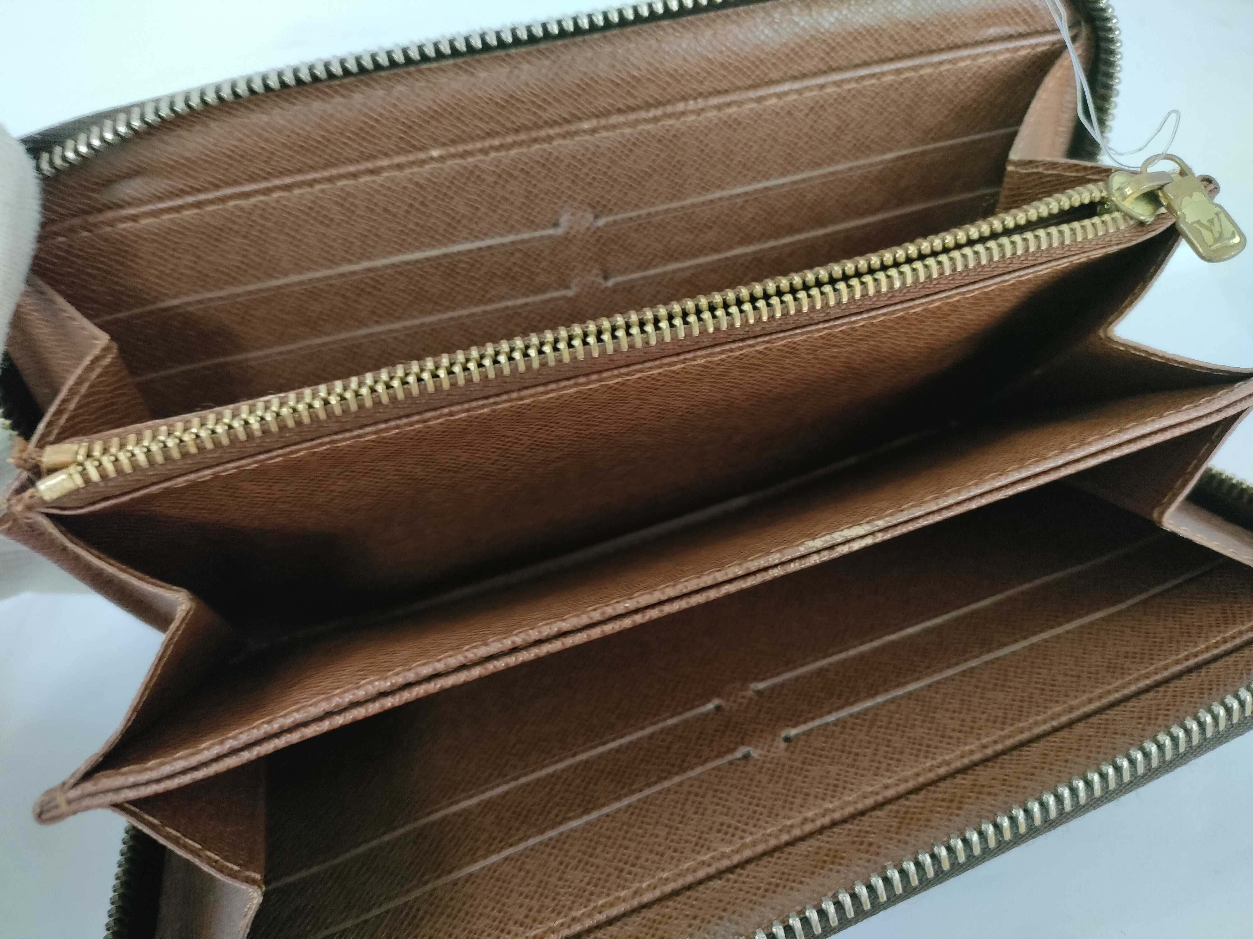 Monogram Louis Vuitton Zippy Wallet — view 8