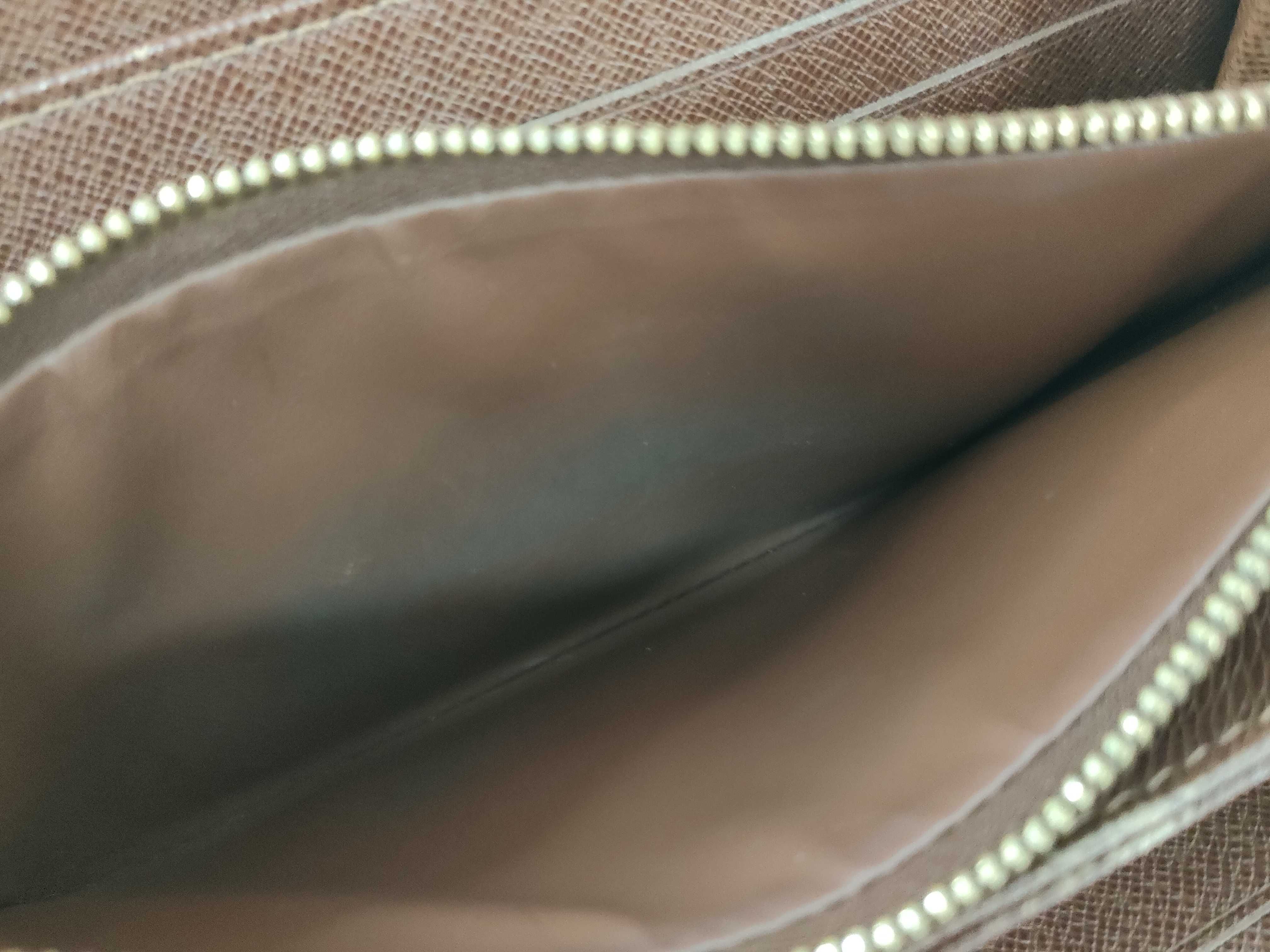 Monogram Louis Vuitton Zippy Wallet — view 10