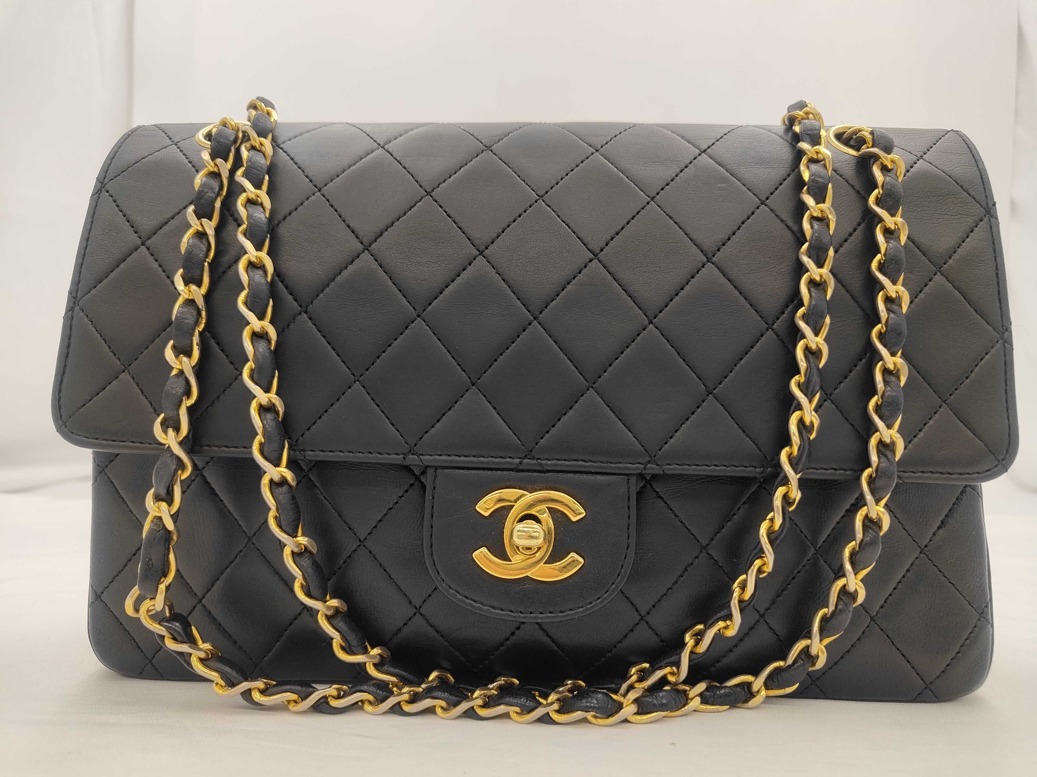 Shoulder Bag, Double Flap, Rounded Bottom, Black, Item No. 0