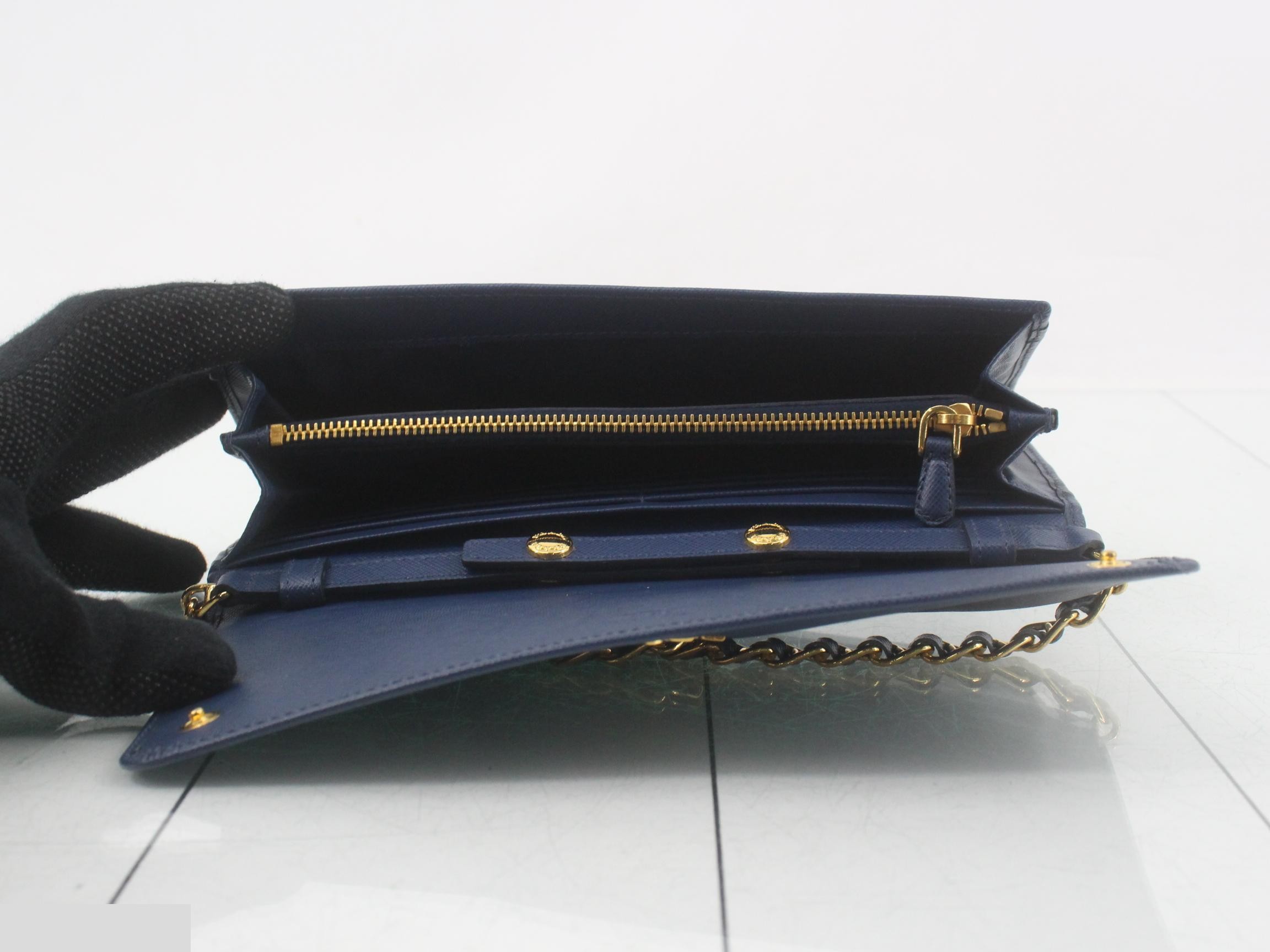 Other lines: Bags and Wallets — view 4
