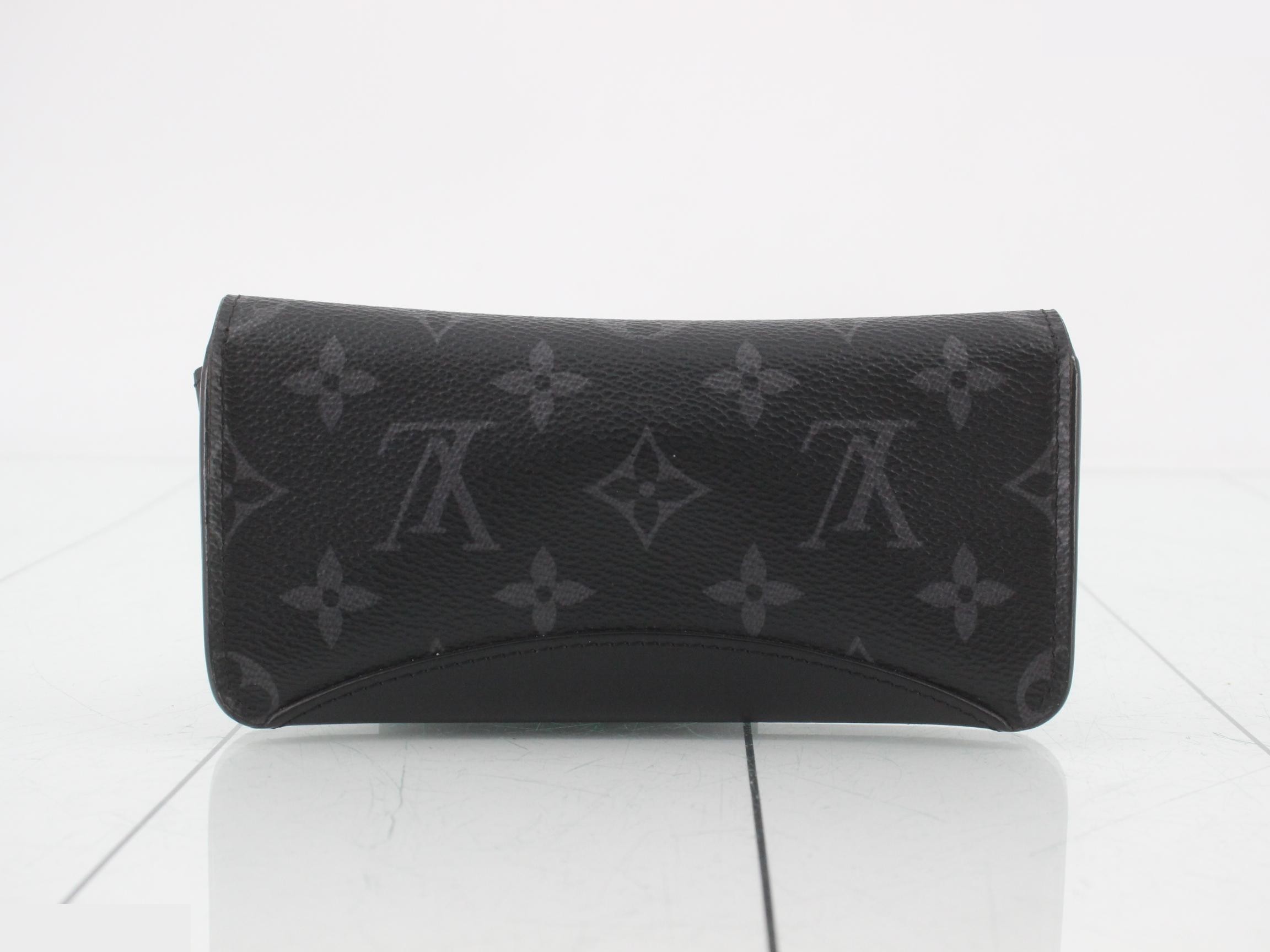 eyeglasses case — view 2