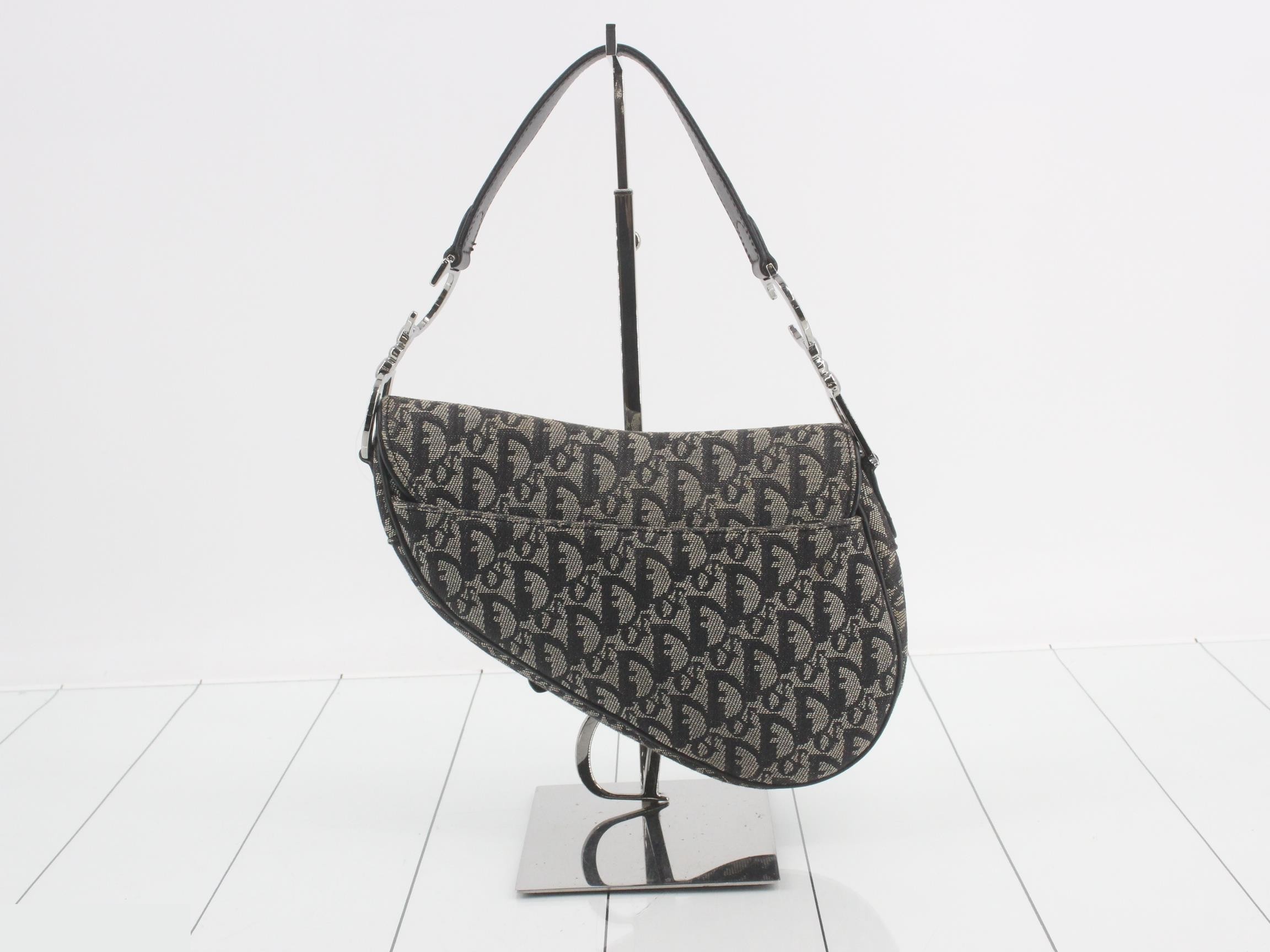Trotter (bag) - Saddle Shoulder Bag — view 2
