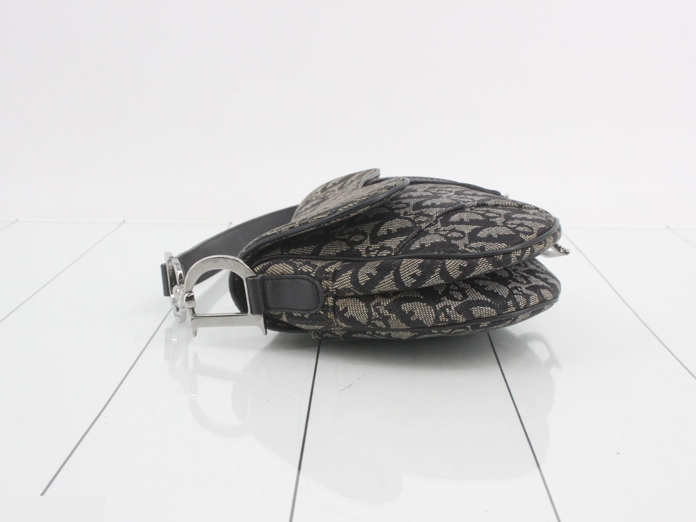 Trotter (bag) - Saddle Shoulder Bag — view 4