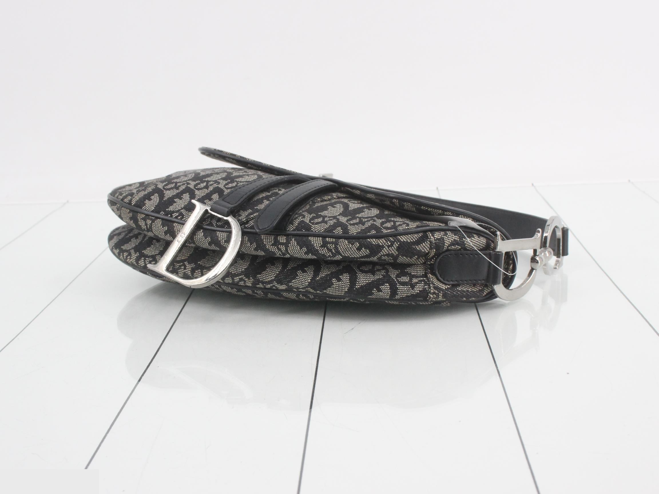 Trotter (bag) - Saddle Shoulder Bag — view 6