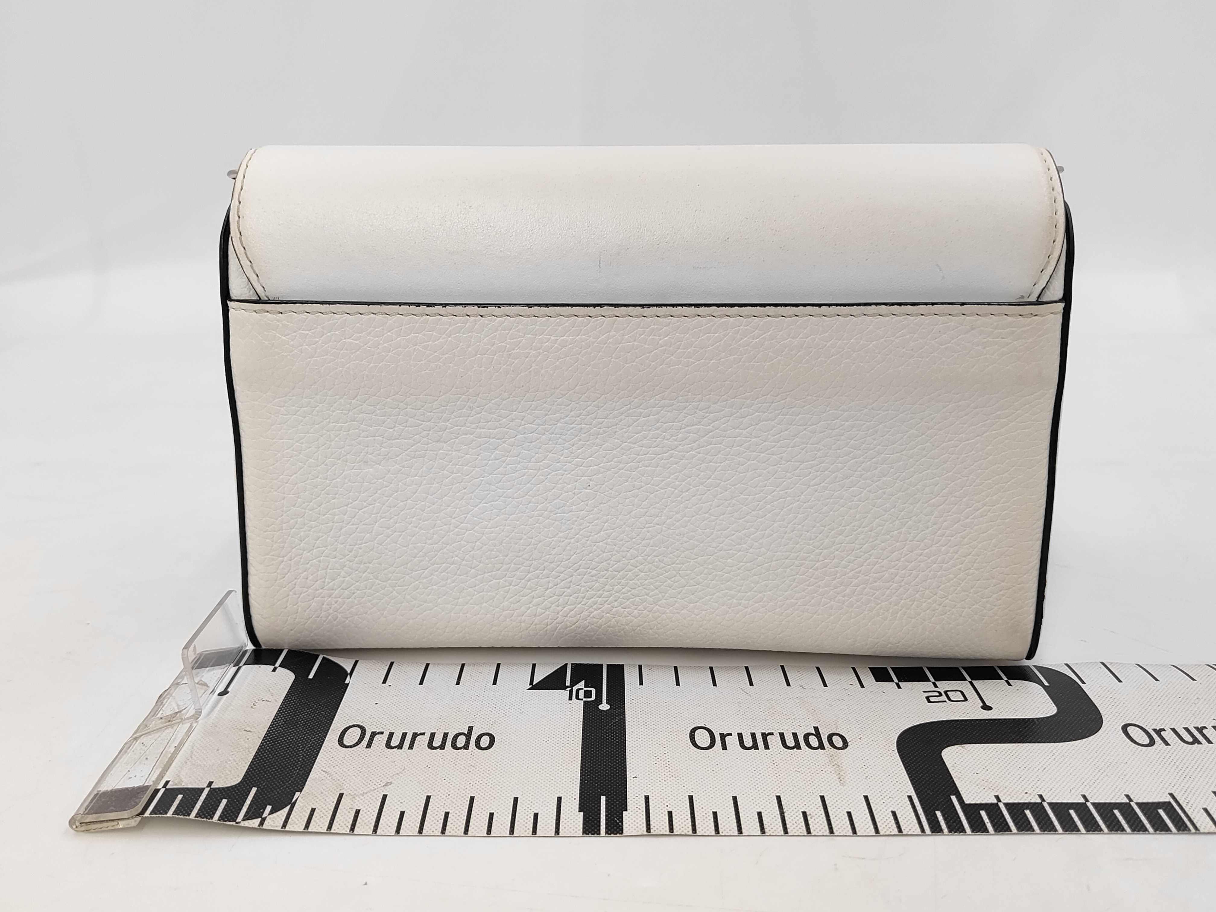 Chain Bag Shoulder Bag — view 2