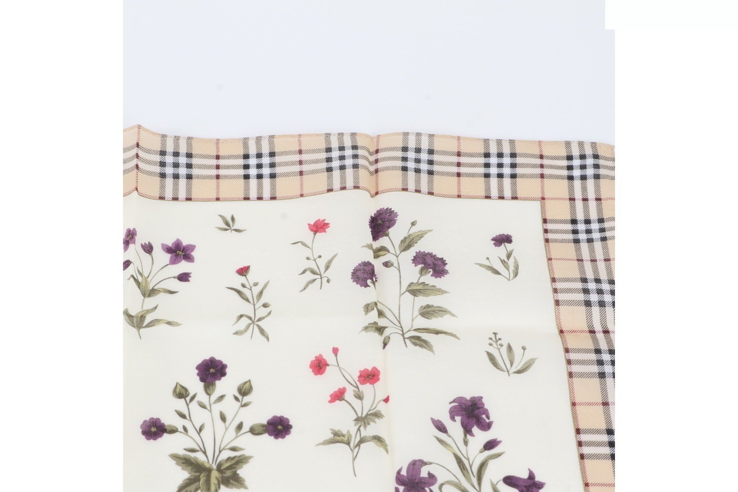 Other lines: Small items, accessories, scarves — view 2