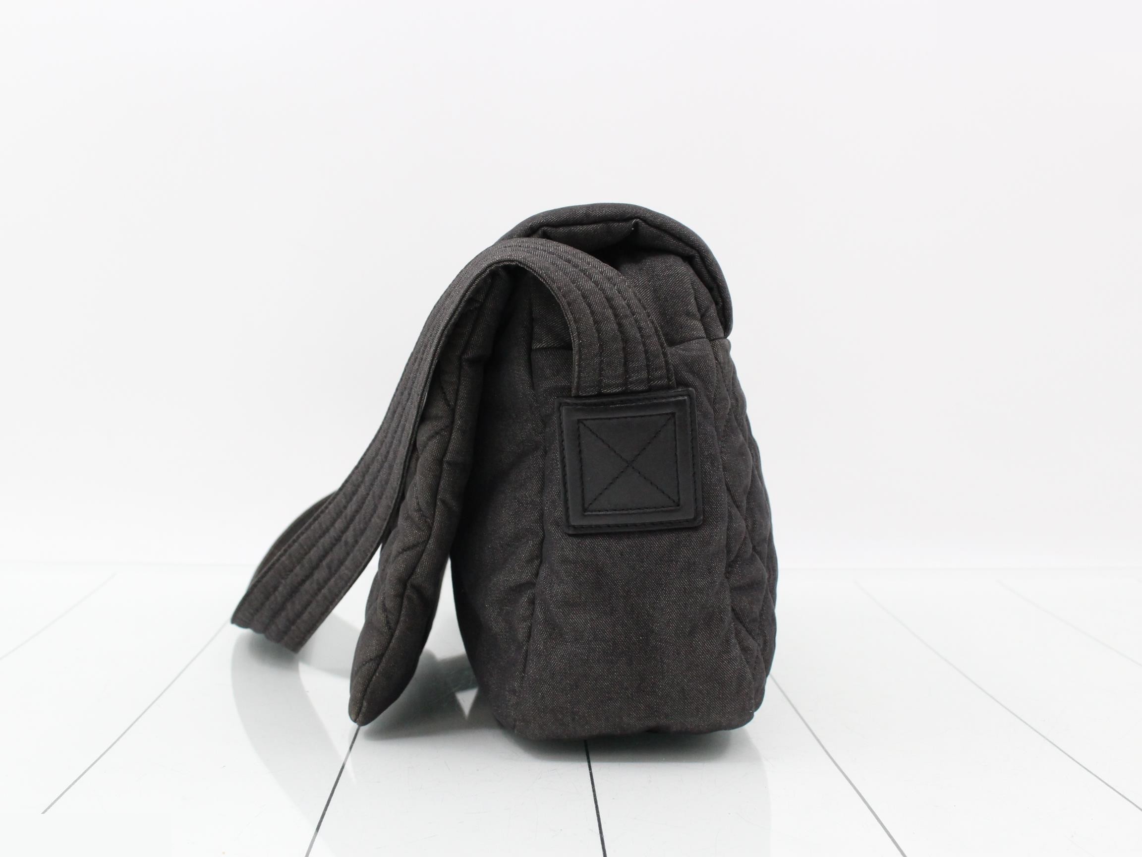 Matelassé Coco Cocoon Canvas Shoulder Bag, with original seal, size 14 — view 3